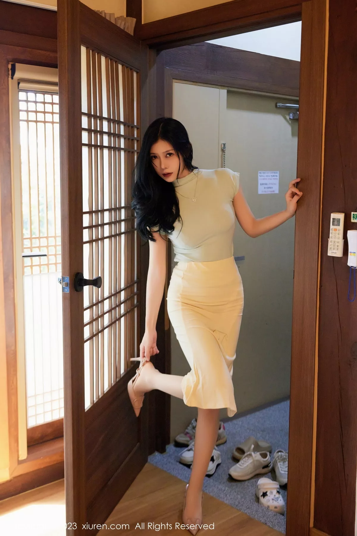 秀人集.com_[XiuRen秀人网]No.7531_模特尹甜甜淡蓝色上衣配白色长裙露性感浅色内衣完美诱惑写真63P