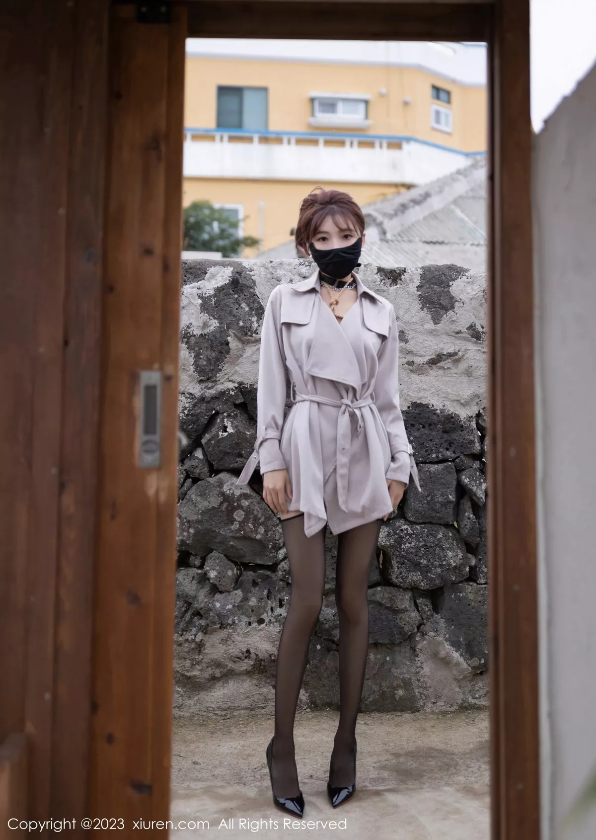 秀人集.com_[XiuRen秀人网]No.7538_模特陆萱萱情趣捆绑主题黑色情趣服饰配黑丝吊袜撩人诱惑写真79P