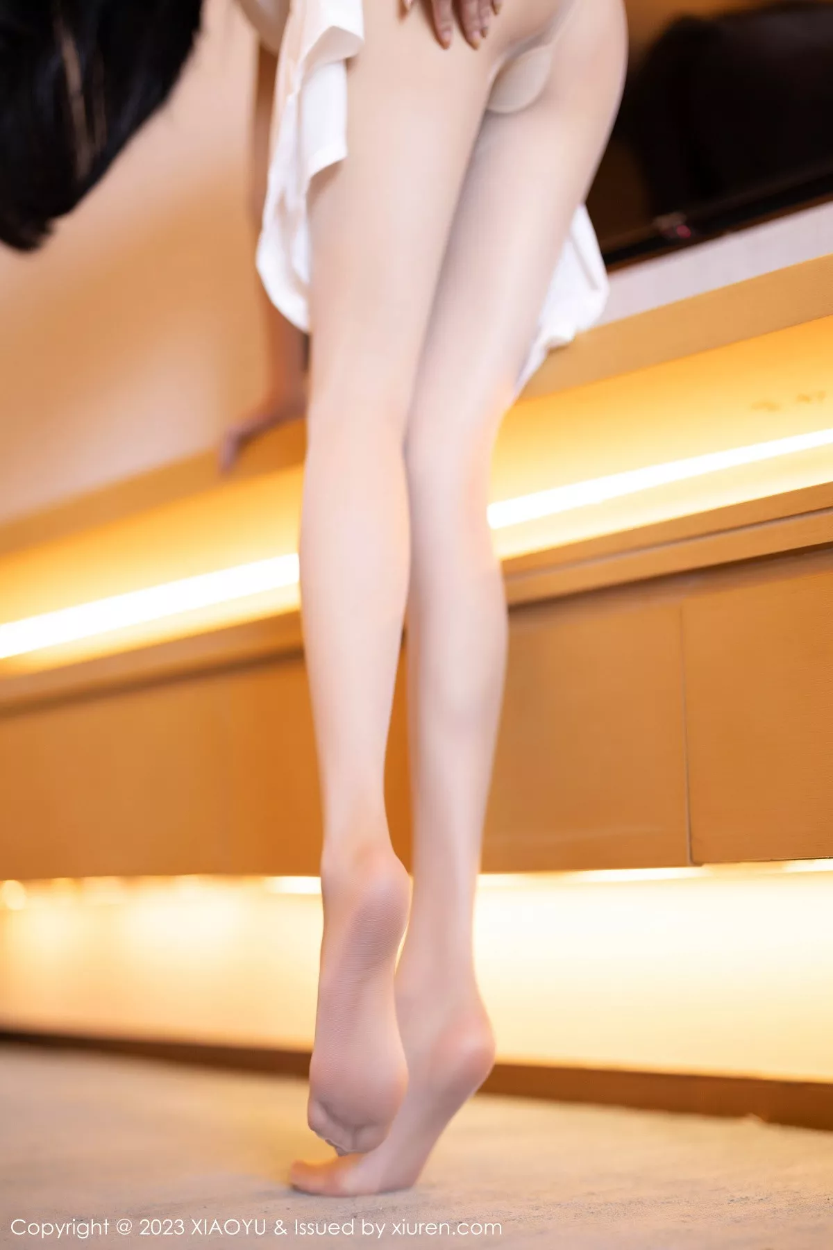 秀人集.com_[XiaoYu画语界]Vol.1136_模特程程程性感白色长裙+牛仔布比基尼服饰秀曼妙身姿诱惑写真82P