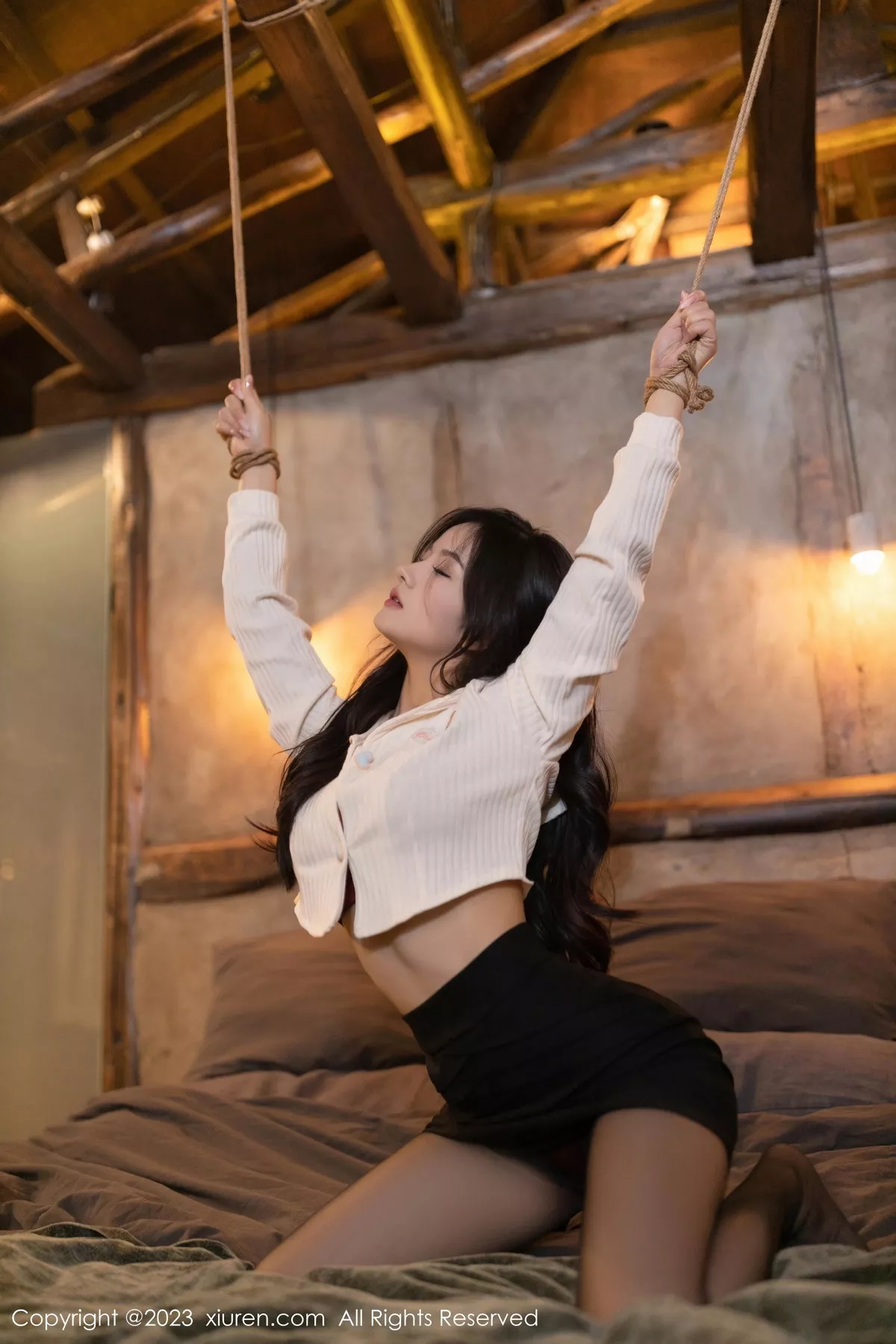 秀人集.com_[XiuRen秀人网]No.7588_模特谭小灵性感白T配黑短裙露红色内衣秀惹火身段完美诱惑写真74P