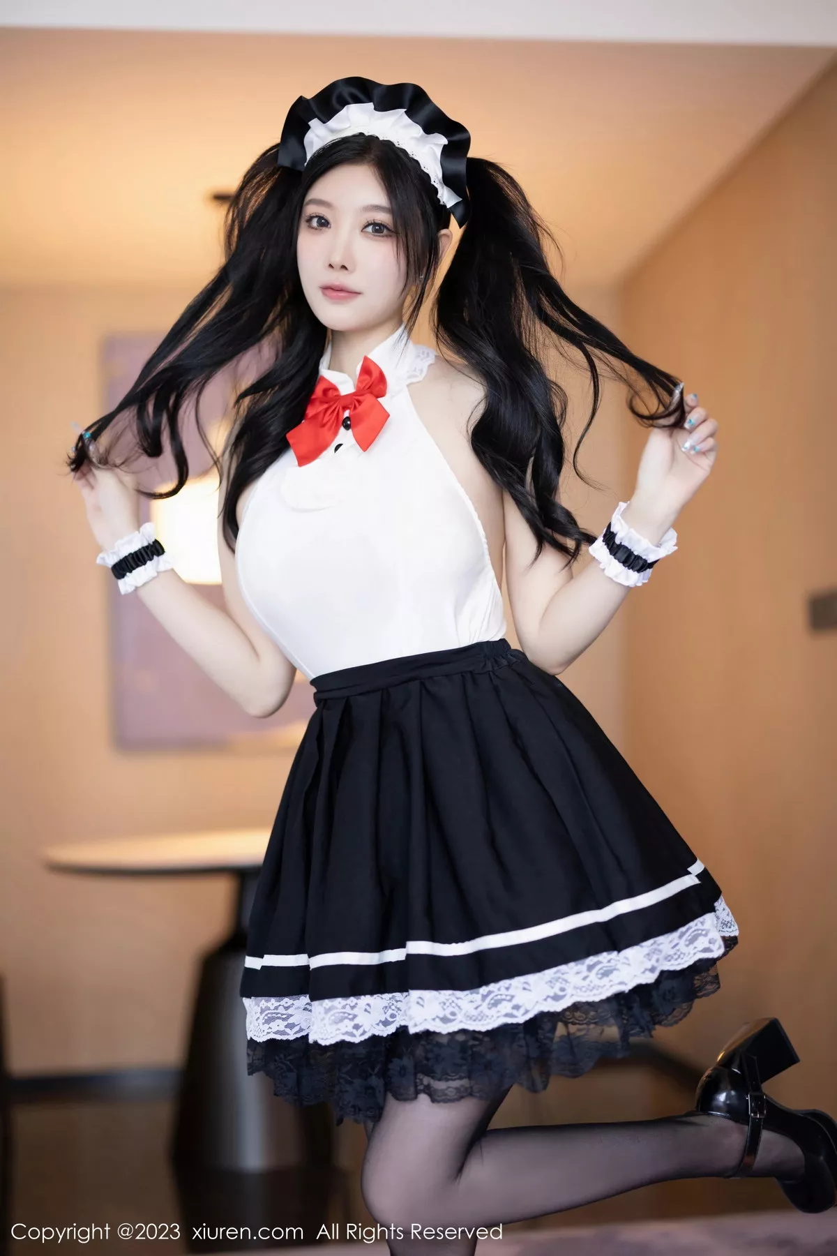 秀人集.com_[XiuRen秀人网]No.7590_女神杨晨晨Yome性感白色蕾丝内衣配白丝袜秀丰满身材诱惑写真92P