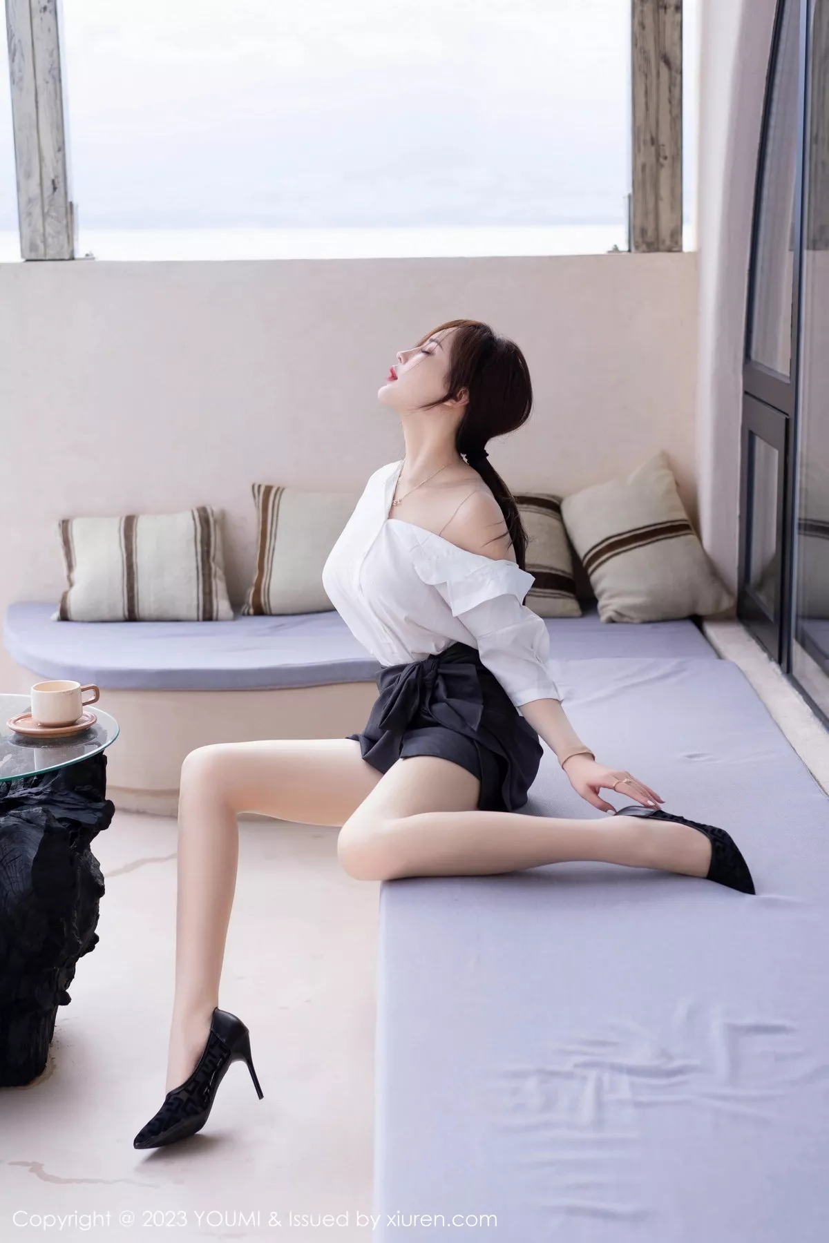 秀人集.com_[YouMi尤蜜荟]Vol.998_女神Carol周妍希性感白T配黑短裙露超薄无内肉丝惹火诱惑写真73P