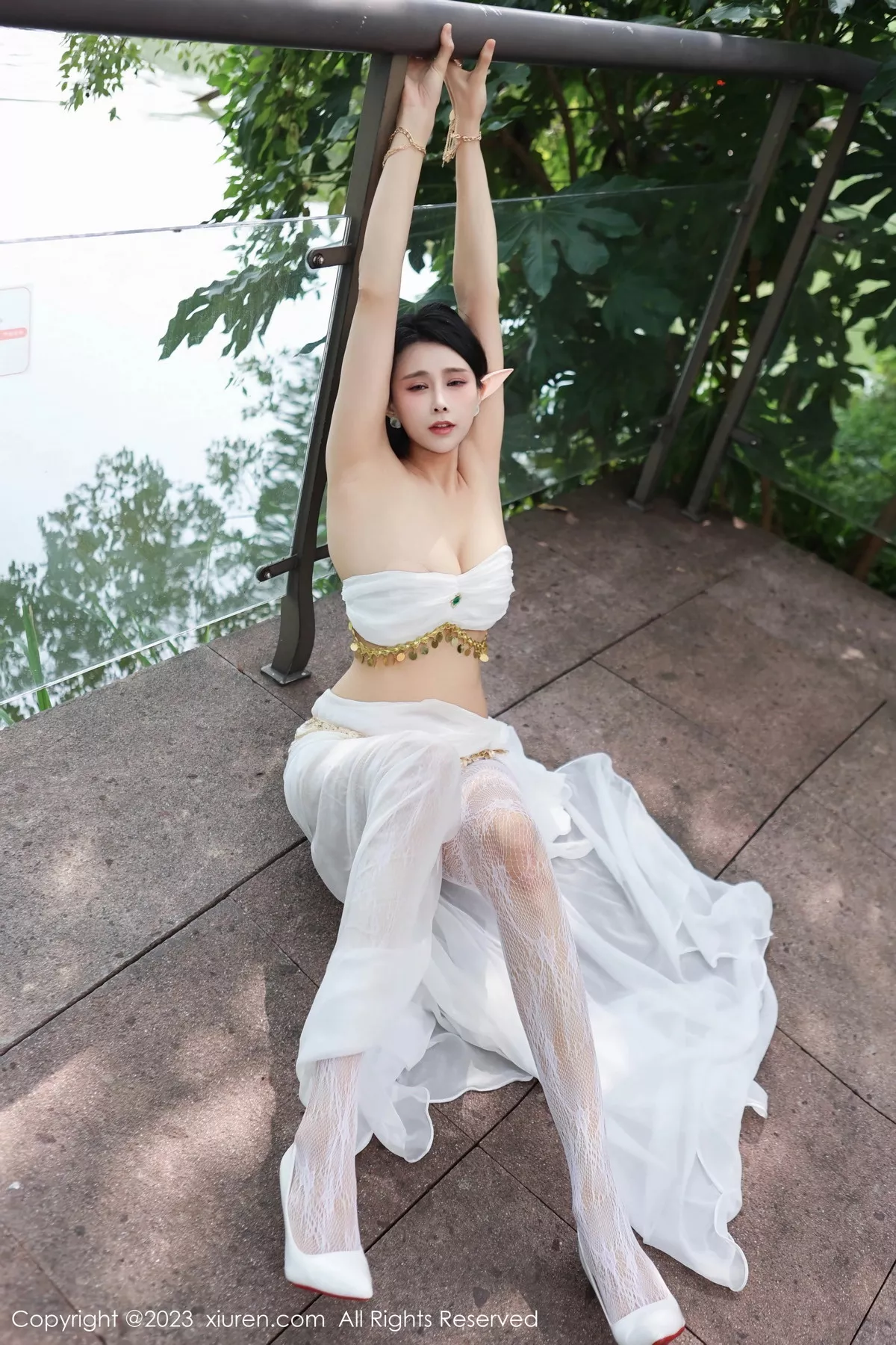 秀人集.com_[XiuRen秀人网]No.7598_模特草莓mm户外精灵装扮性感白丝网纱袜秀曼妙身姿诱惑写真70P