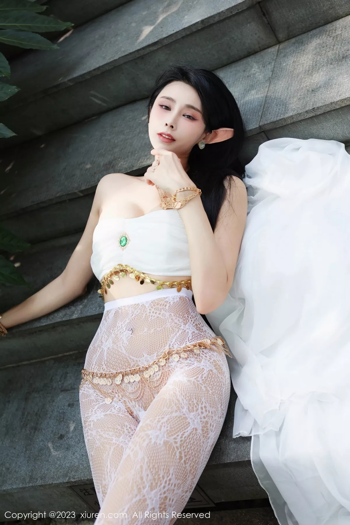 秀人集.com_[XiuRen秀人网]No.7598_模特草莓mm户外精灵装扮性感白丝网纱袜秀曼妙身姿诱惑写真70P