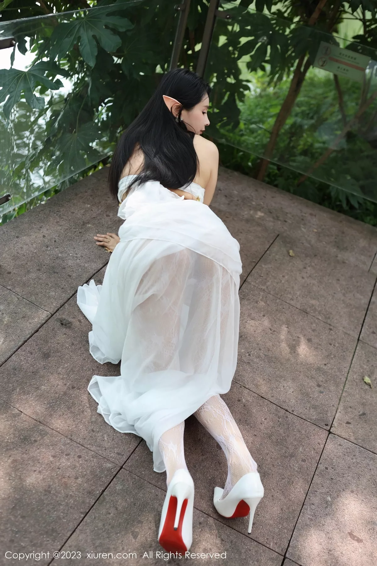 秀人集.com_[XiuRen秀人网]No.7598_模特草莓mm户外精灵装扮性感白丝网纱袜秀曼妙身姿诱惑写真70P