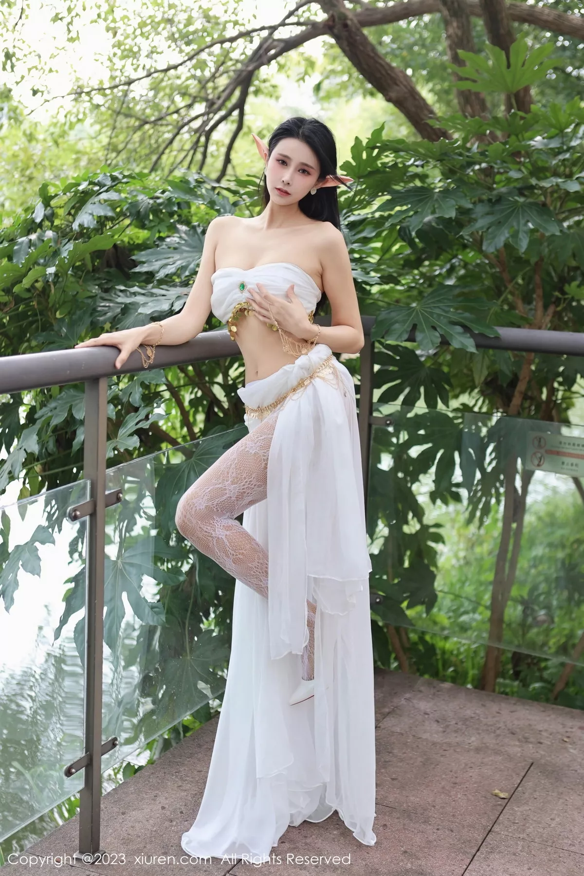 秀人集.com_[XiuRen秀人网]No.7598_模特草莓mm户外精灵装扮性感白丝网纱袜秀曼妙身姿诱惑写真70P