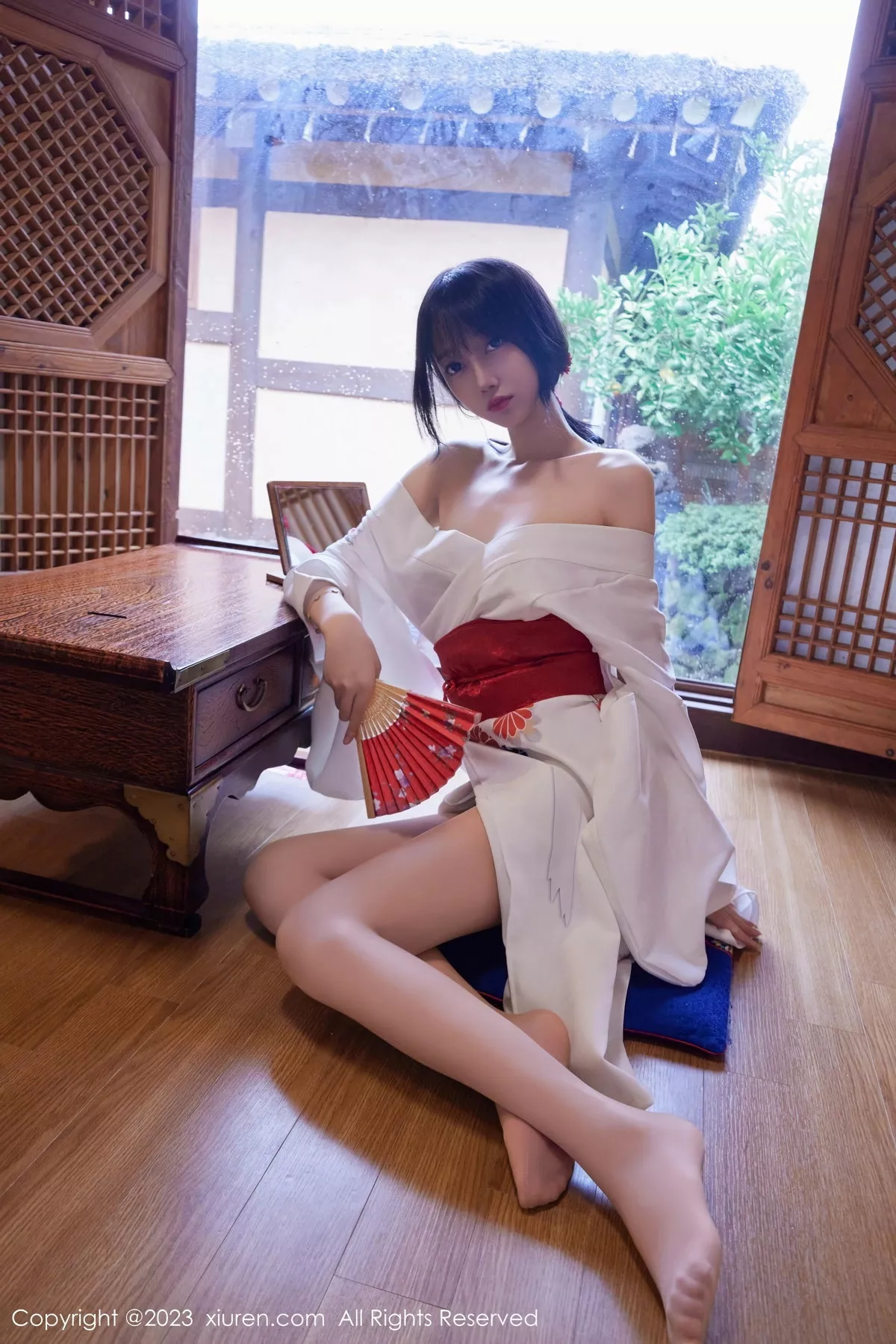 秀人集.com_[XiuRen秀人网]No.7610_模特玥儿玥er性感白色日式和服配开档肉丝秀完美身材诱惑写真60P