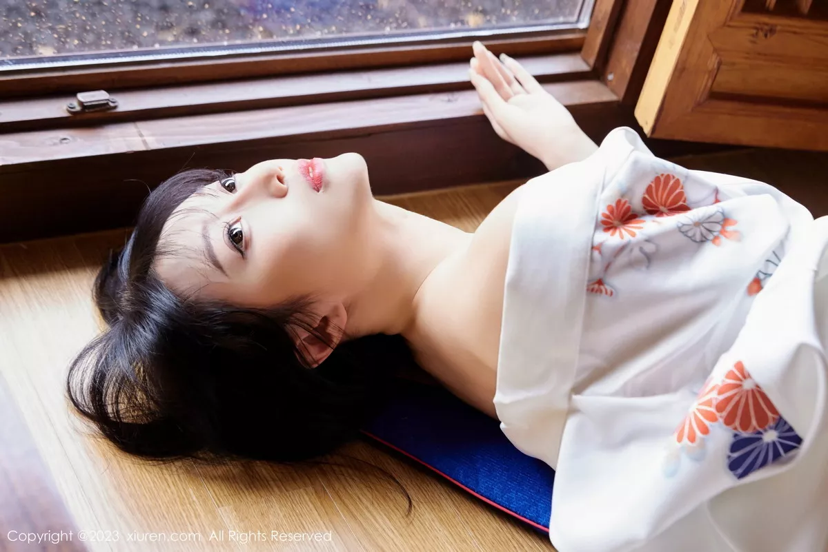 秀人集.com_[XiuRen秀人网]No.7610_模特玥儿玥er性感白色日式和服配开档肉丝秀完美身材诱惑写真60P