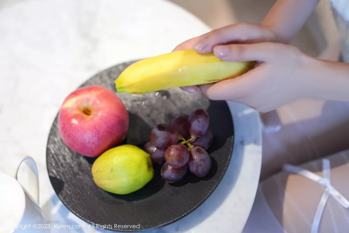 秀人集.com_[XiuRen秀人网]No.7541_模特谭小灵性感粉色轻透内衣配超薄白丝袜秀惹火身段诱惑写真93P