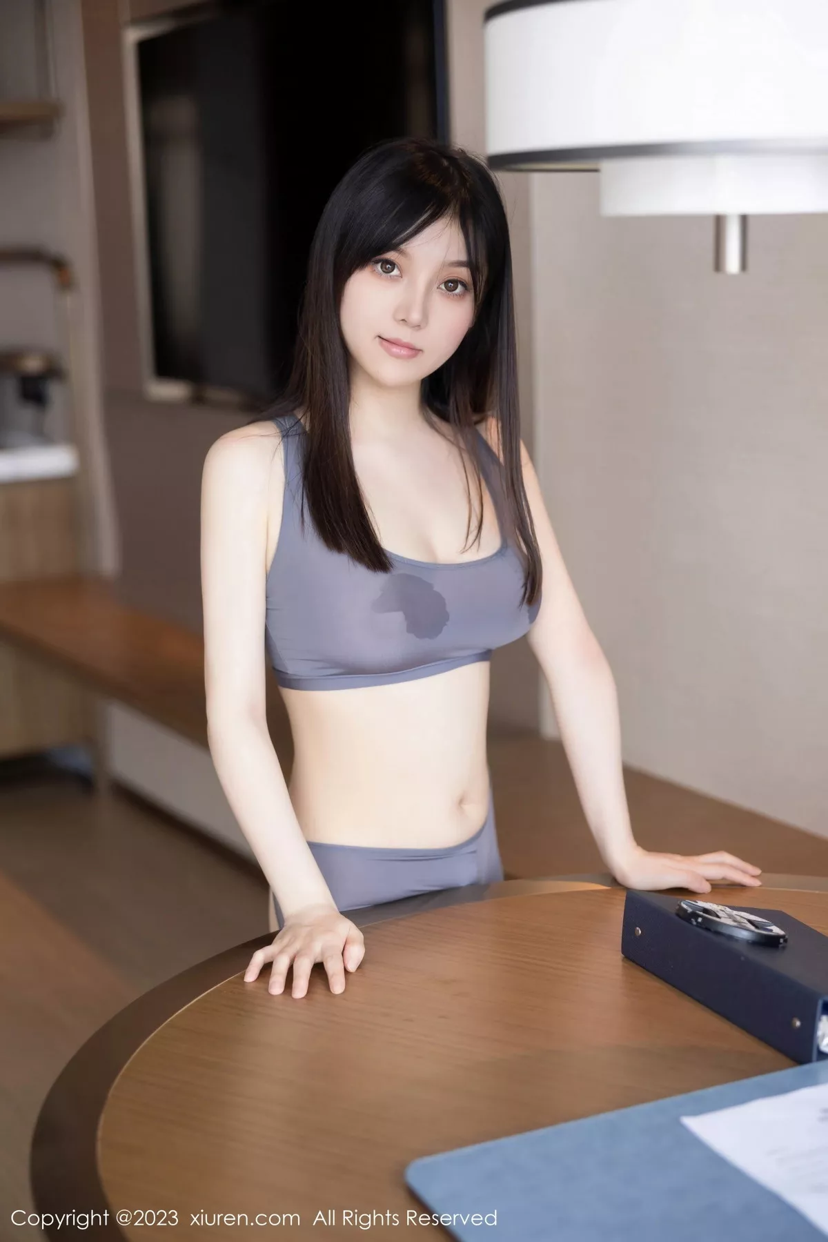 秀人集.com_[XiuRen秀人网]No.7543_模特豆瓣酱健身房性感灰色运动瑜伽服紧身秀丰满身材诱惑写真82P