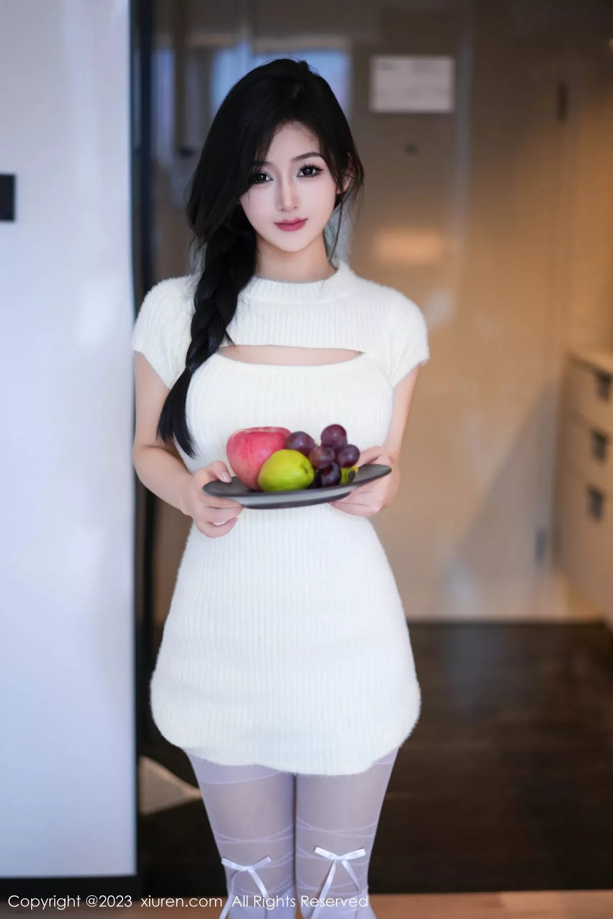 秀人集.com_[XiuRen秀人网]No.7541_模特谭小灵性感粉色轻透内衣配超薄白丝袜秀惹火身段诱惑写真93P