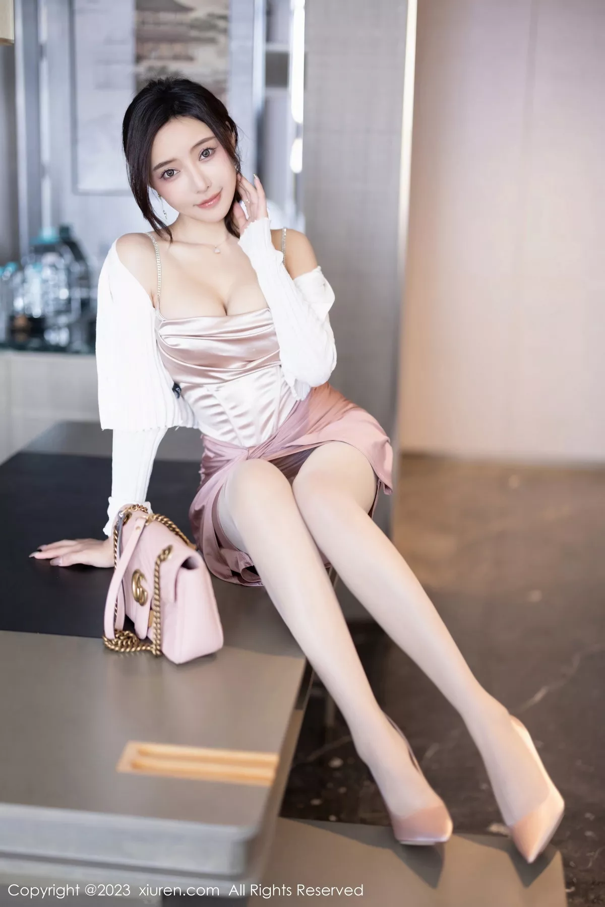 秀人集.com_[XiuRen秀人网]No.7640_女神王馨瑶yanni粉色连衣短裙+黑色情趣服秀完美身材诱惑写真88P