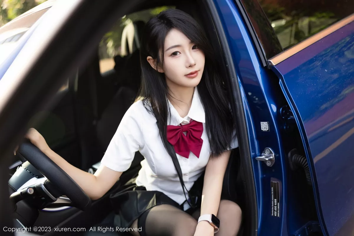 秀人集.com_[XiuRen秀人网]No.7653_模特苏苏阿性感白T配黑短裙露黑色吊带秀曼妙身姿迷人诱惑写真87P