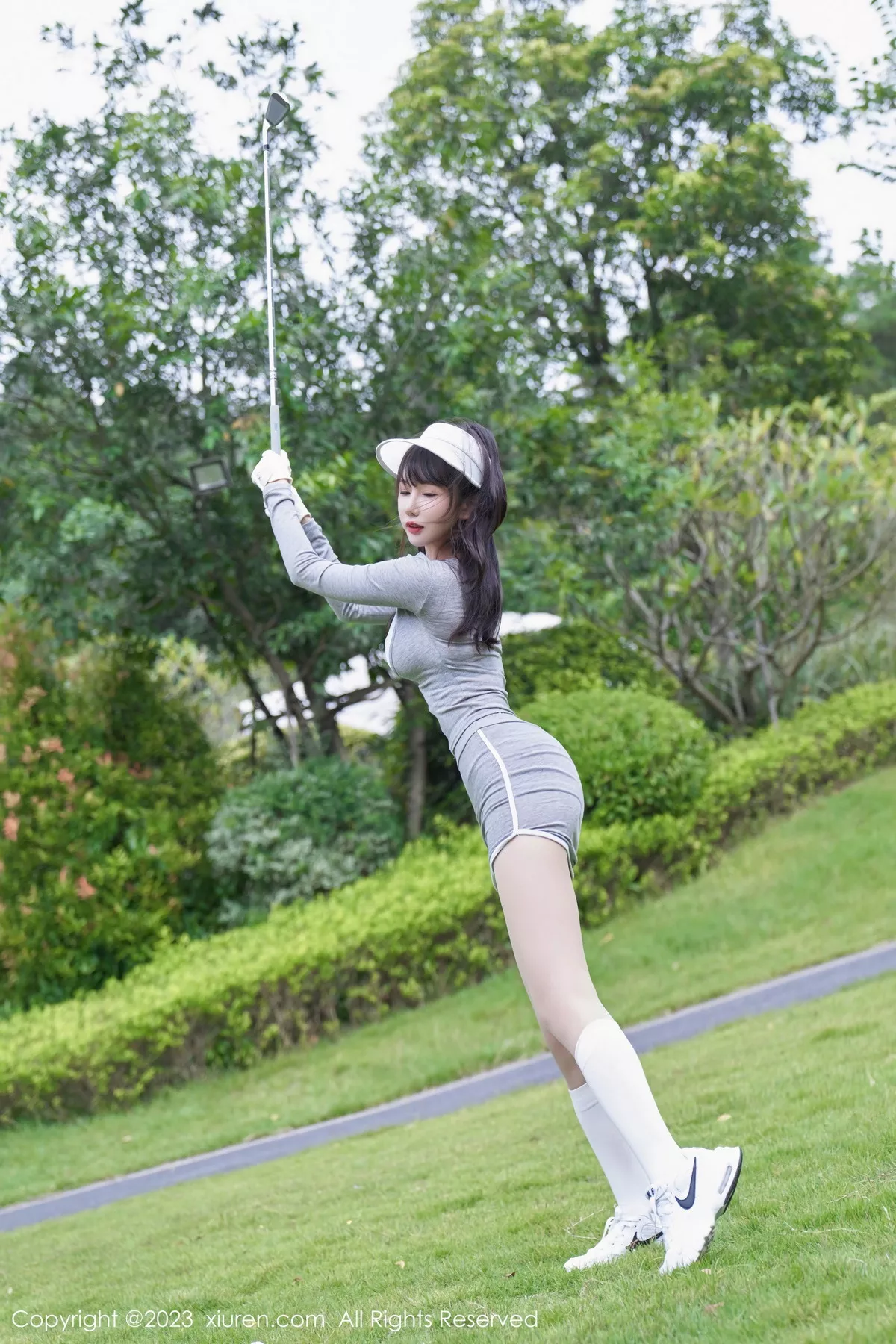 秀人集.com_[XiuRen秀人网]No.7657_模特波巧酱性感灰色运动套装露白色内衣秀凹凸身材完美诱惑写真84P