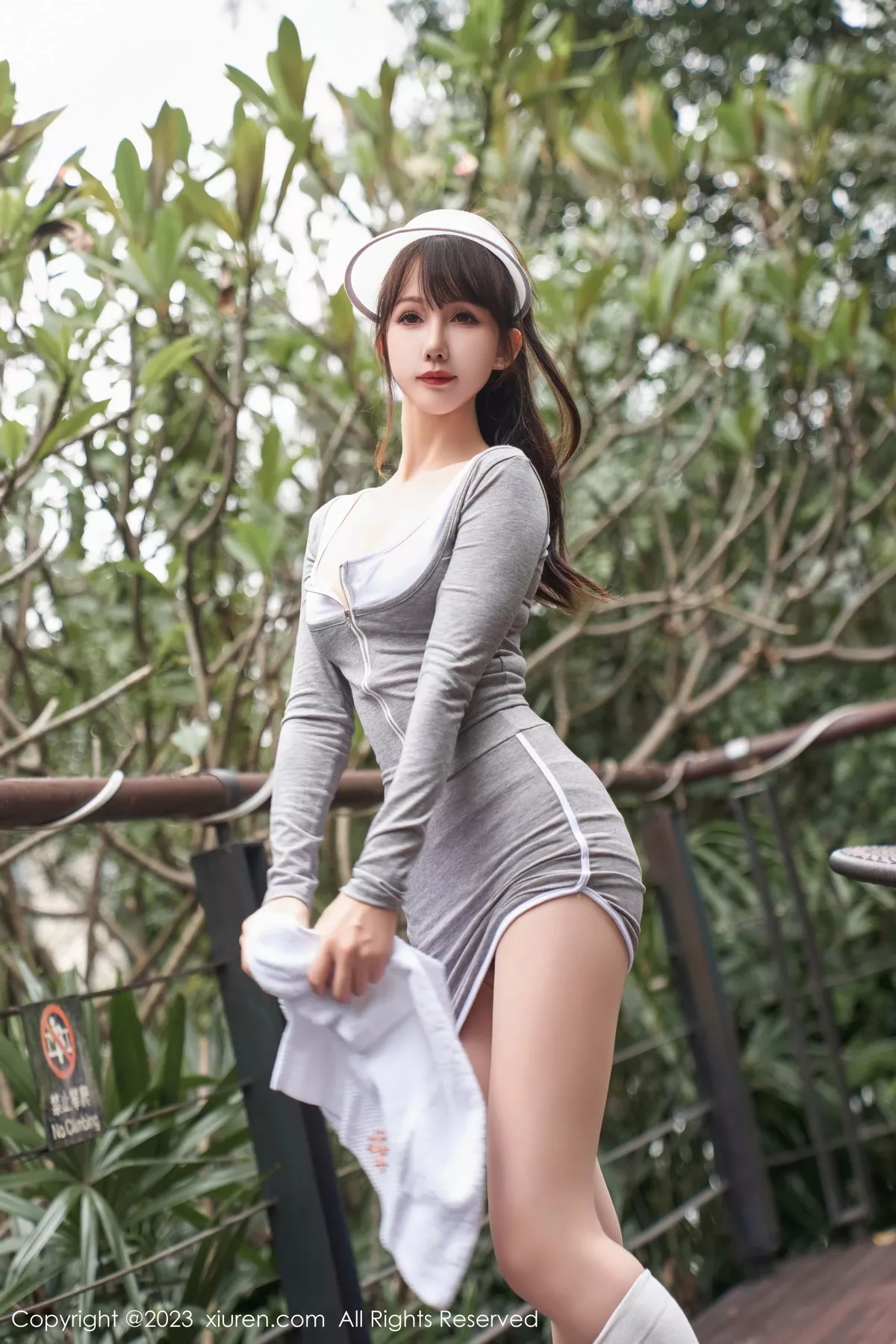 秀人集.com_[XiuRen秀人网]No.7657_模特波巧酱性感灰色运动套装露白色内衣秀凹凸身材完美诱惑写真84P