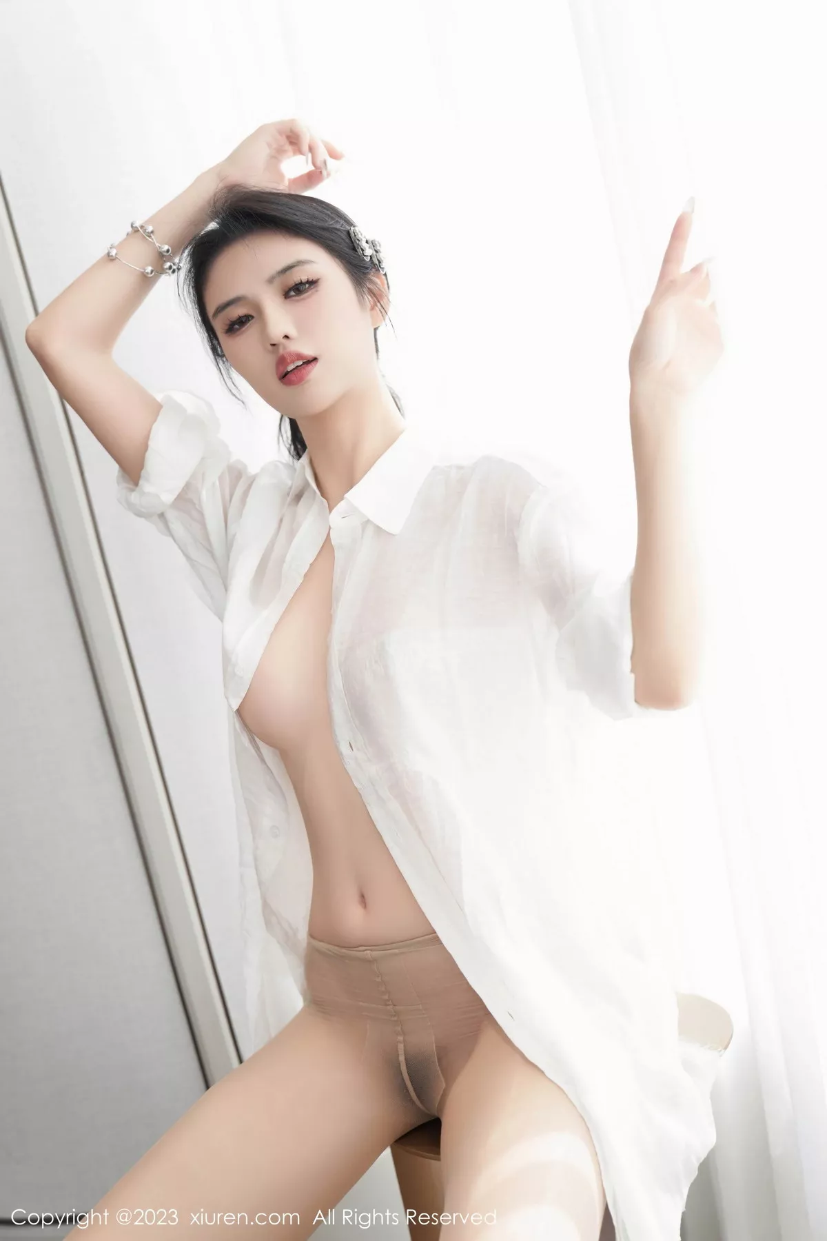 秀人集.com_[XiuRen秀人网]No.7667_模特浅浅Danny性感白T配牛仔短裙露闪亮肉丝秀美腿诱惑写真89P