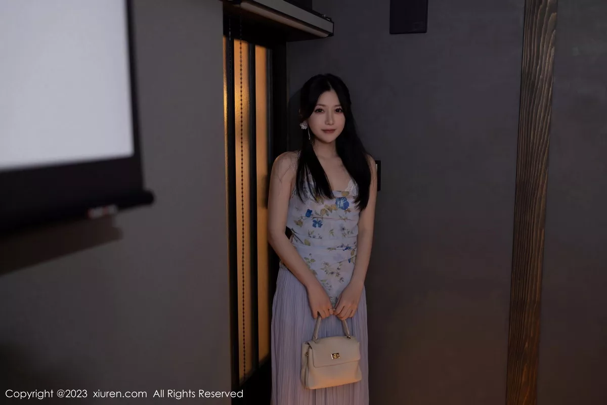 秀人集.com_[XiuRen秀人网]No.7681_模特鱼子酱Fish情节拍摄性感蓝灰上衣配长裙秀曼妙身姿诱惑写真81P