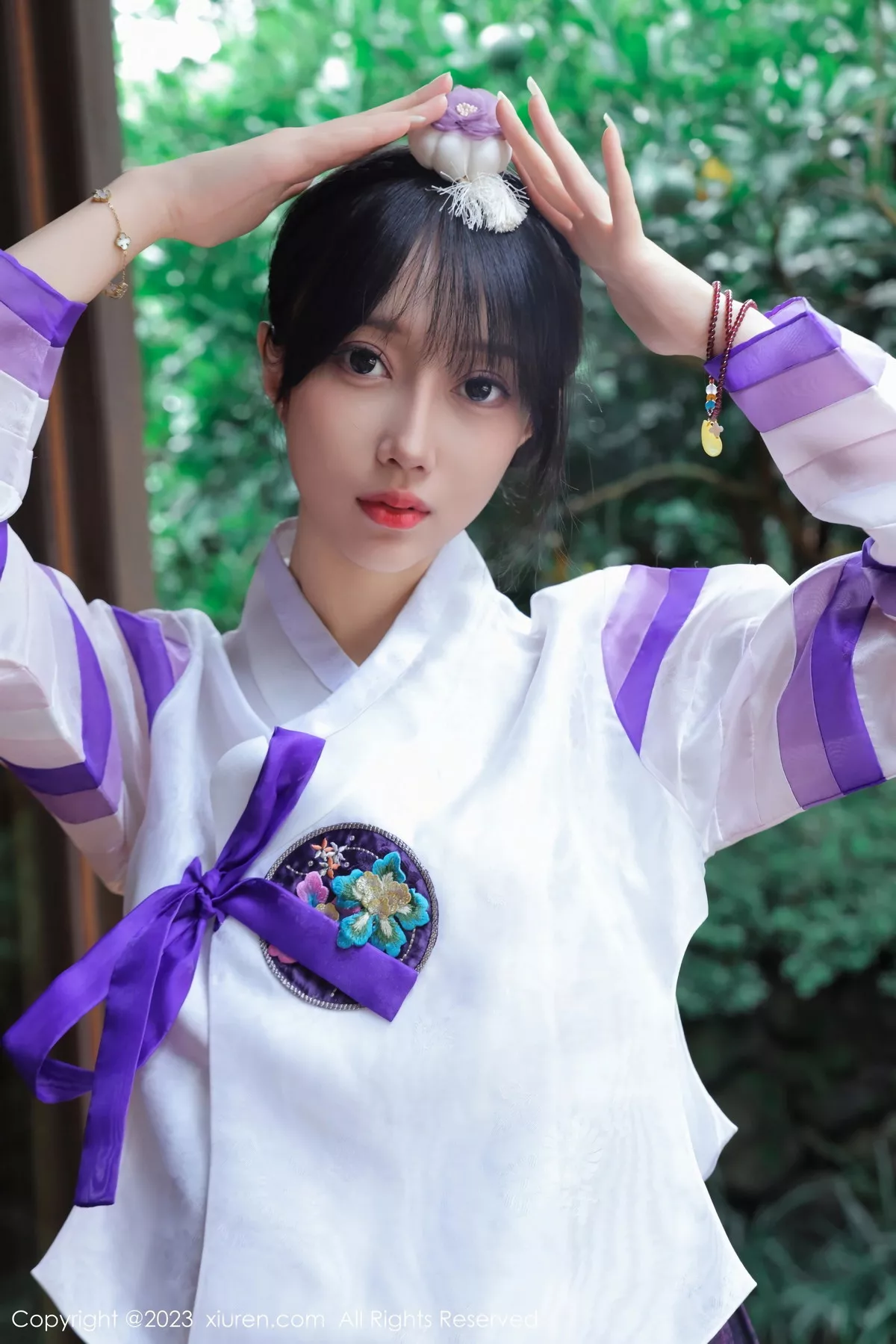 秀人集.com_[XiuRen秀人网]No.7677_模特玥儿玥er济州岛旅拍大长今服饰半脱秀完美身姿迷人诱惑写真66P