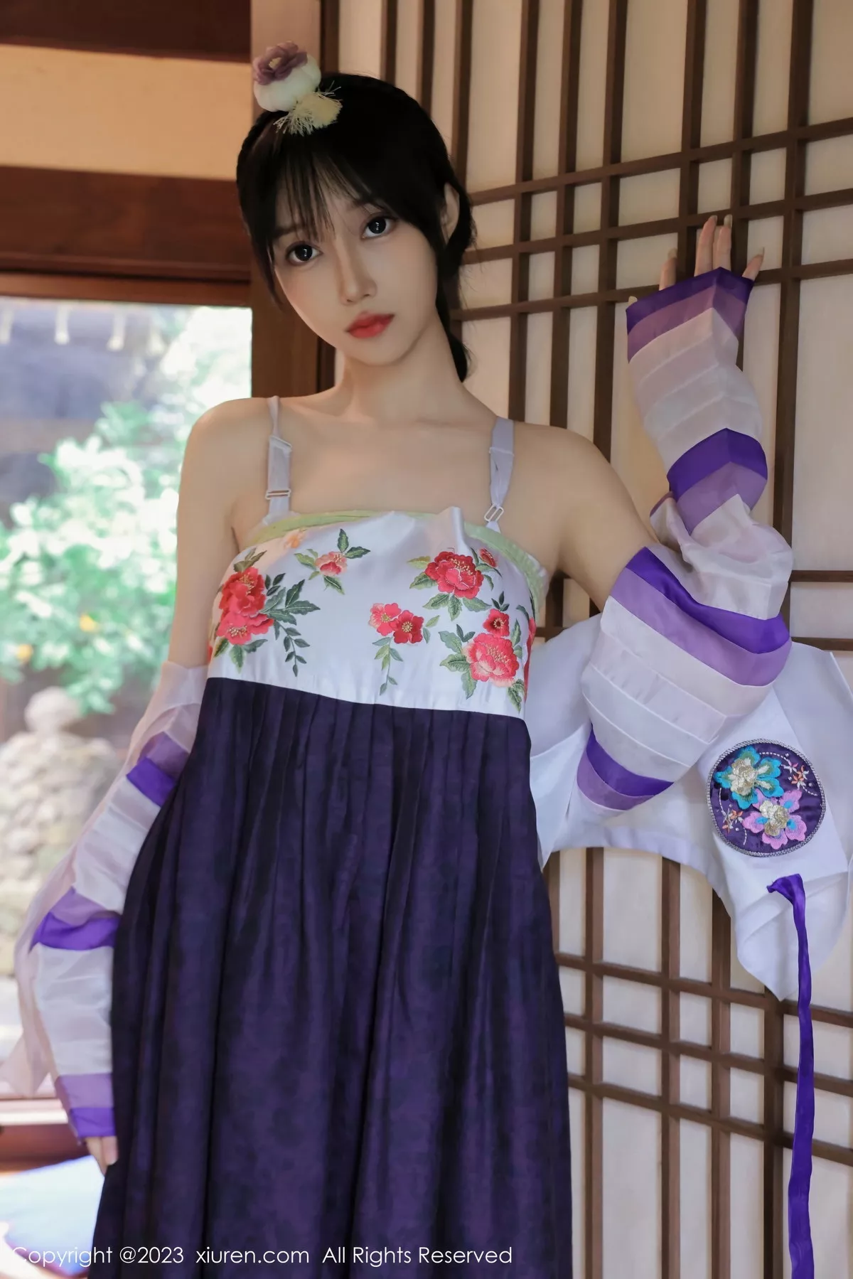 秀人集.com_[XiuRen秀人网]No.7677_模特玥儿玥er济州岛旅拍大长今服饰半脱秀完美身姿迷人诱惑写真66P