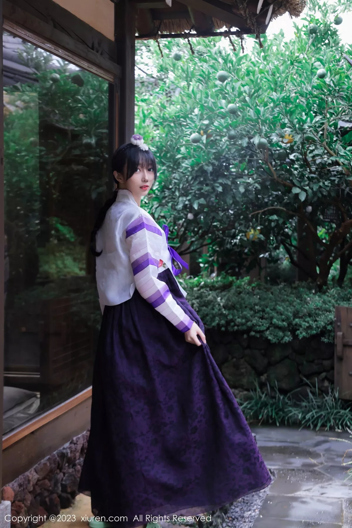 秀人集.com_[XiuRen秀人网]No.7677_模特玥儿玥er济州岛旅拍大长今服饰半脱秀完美身姿迷人诱惑写真66P