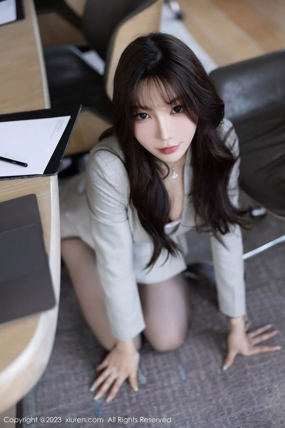 秀人集.com_[XiuRen秀人网]No.7577_女神徐莉芝Booty性感职员Ol短裙露超薄黑丝秀曼妙身姿诱惑写真102P