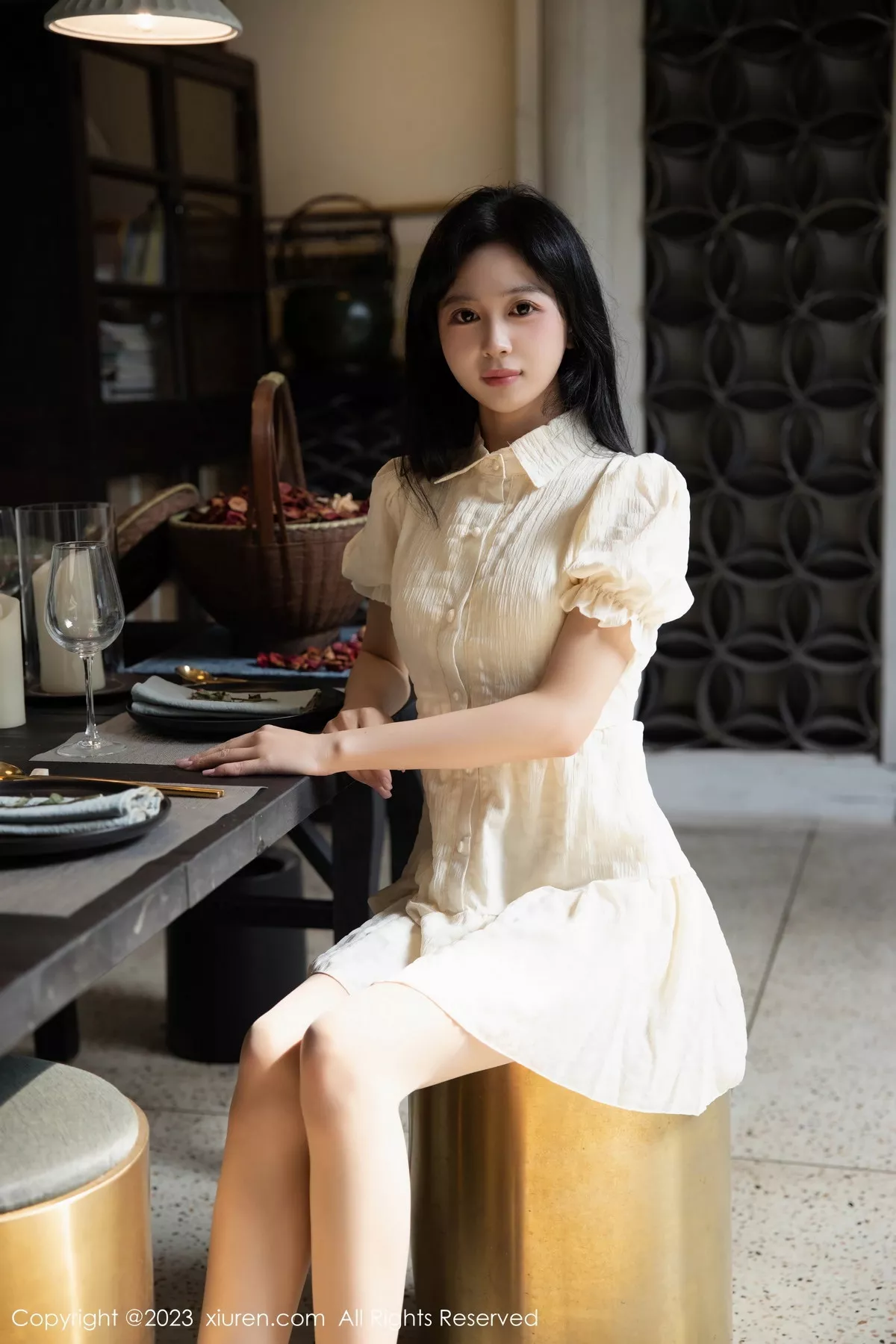 秀人集.com_[XiuRen秀人网]No.7742_模特糖豆sisi性感淡黄连衣裙露白色蕾丝内衣配原色丝袜诱惑写真62P