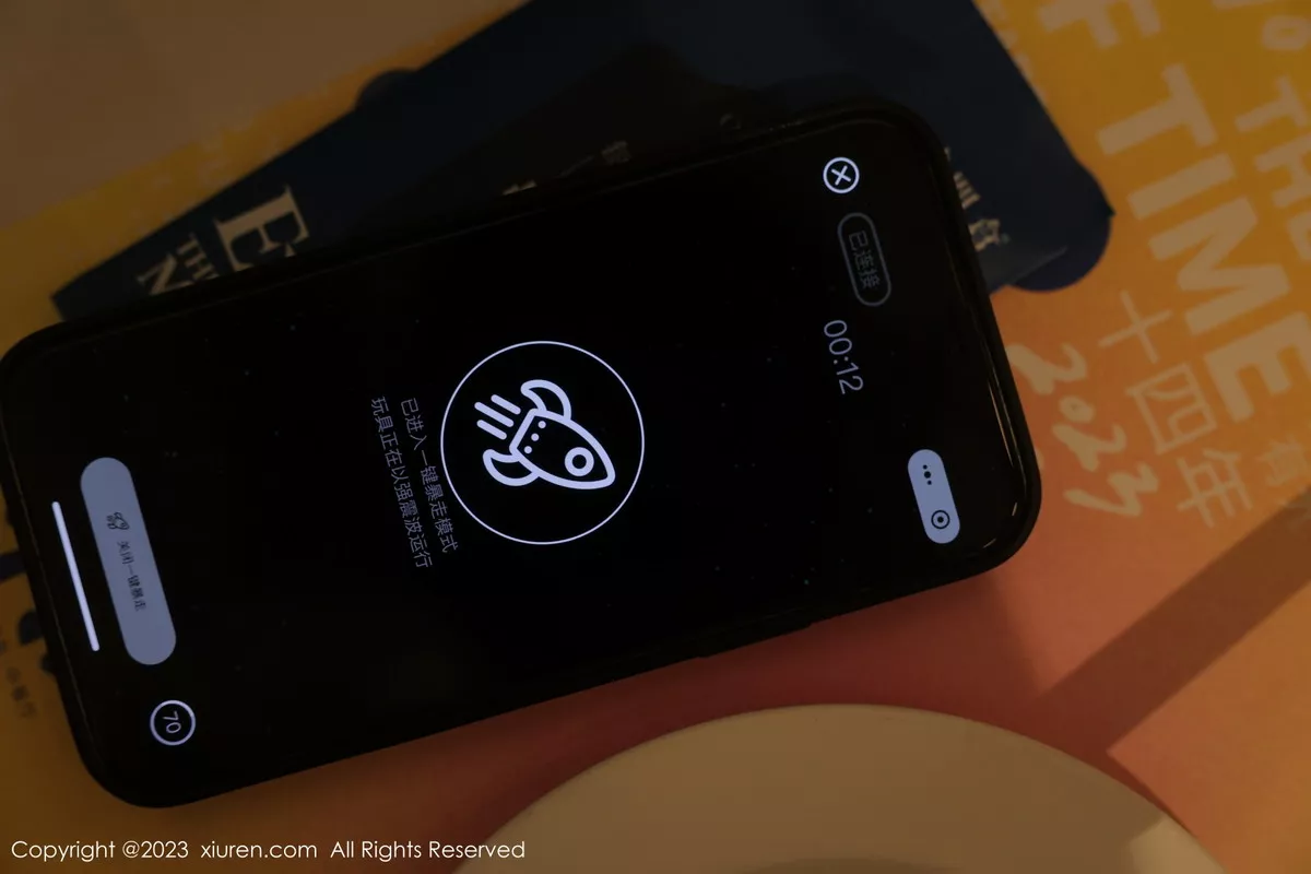 秀人集.com_[XiuRen秀人网]No.7754_模特豆瓣酱性感蓝色上衣配蓝色格子短裙露白色蕾丝内衣诱惑写真92P