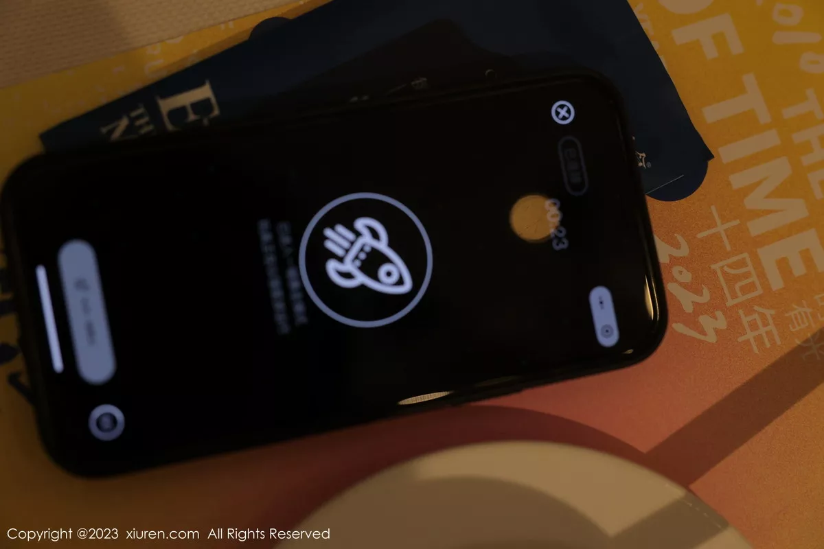 秀人集.com_[XiuRen秀人网]No.7754_模特豆瓣酱性感蓝色上衣配蓝色格子短裙露白色蕾丝内衣诱惑写真92P