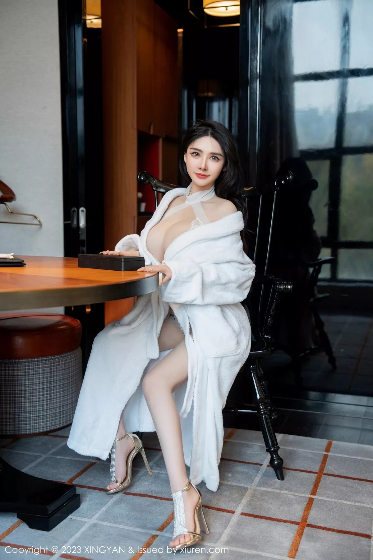 秀人集.com_[XINGYAN星颜社]VOL.220_模特潘娇娇性感白色浴袍露白色蕾丝情趣内衣秀豪乳极致诱惑写真76P