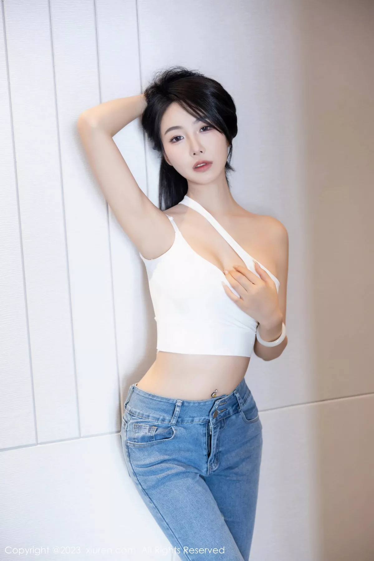 秀人集.com_[XiuRen秀人网]No.7781_女神苏苏阿性感白色上衣配简约牛仔裤秀曼妙绝美身姿诱惑写真95P