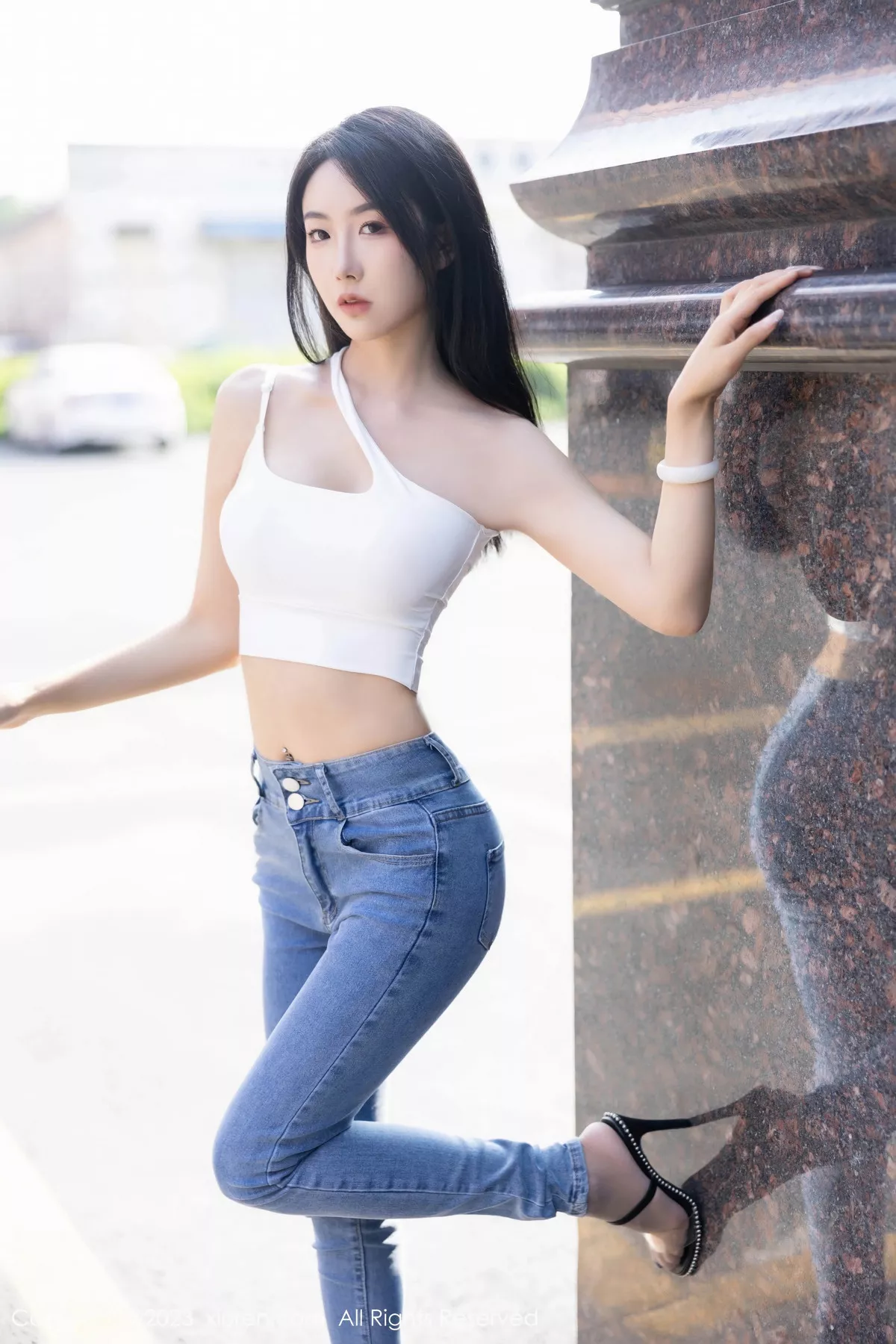 秀人集.com_[XiuRen秀人网]No.7781_女神苏苏阿性感白色上衣配简约牛仔裤秀曼妙绝美身姿诱惑写真95P