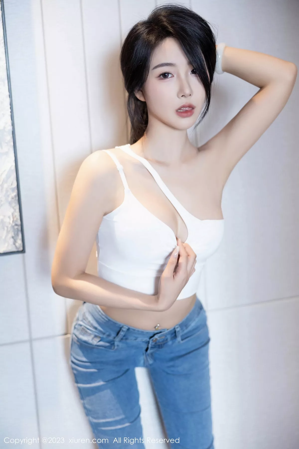 秀人集.com_[XiuRen秀人网]No.7781_女神苏苏阿性感白色上衣配简约牛仔裤秀曼妙绝美身姿诱惑写真95P