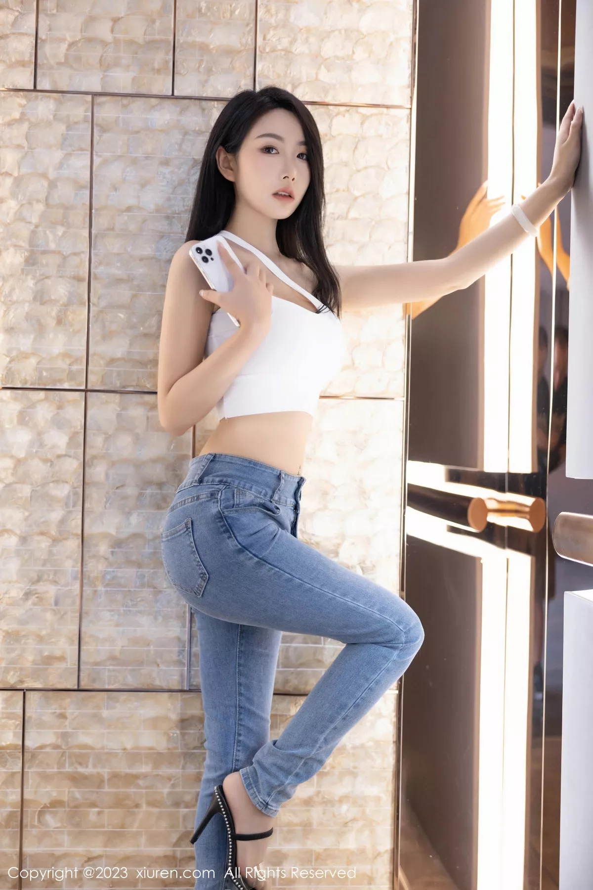 秀人集.com_[XiuRen秀人网]No.7781_女神苏苏阿性感白色上衣配简约牛仔裤秀曼妙绝美身姿诱惑写真95P