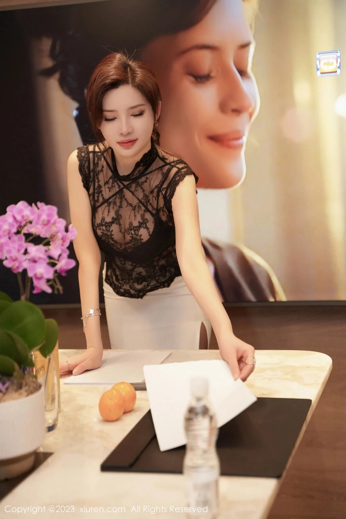 秀人集.com_[XiuRen秀人网]No.7792_女神Carol周妍希性感黑色蕾丝上衣配白短裙露黑色内衣诱惑写真81P