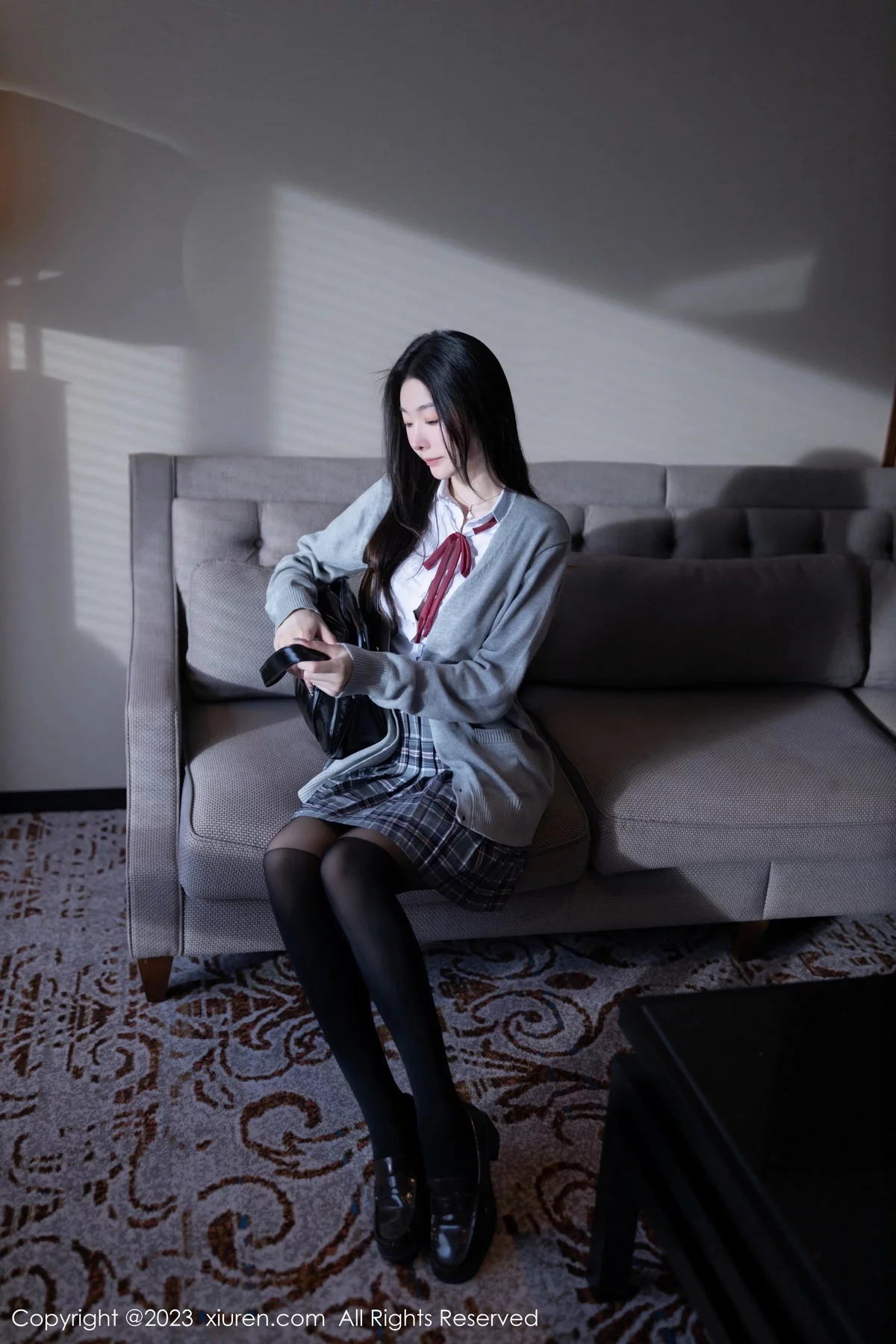 秀人集.com_[XiuRen秀人网]No.7809_模特小逗逗性感学妹制服露薄纱蕾丝情趣内衣秀曼妙身姿诱惑写真77P