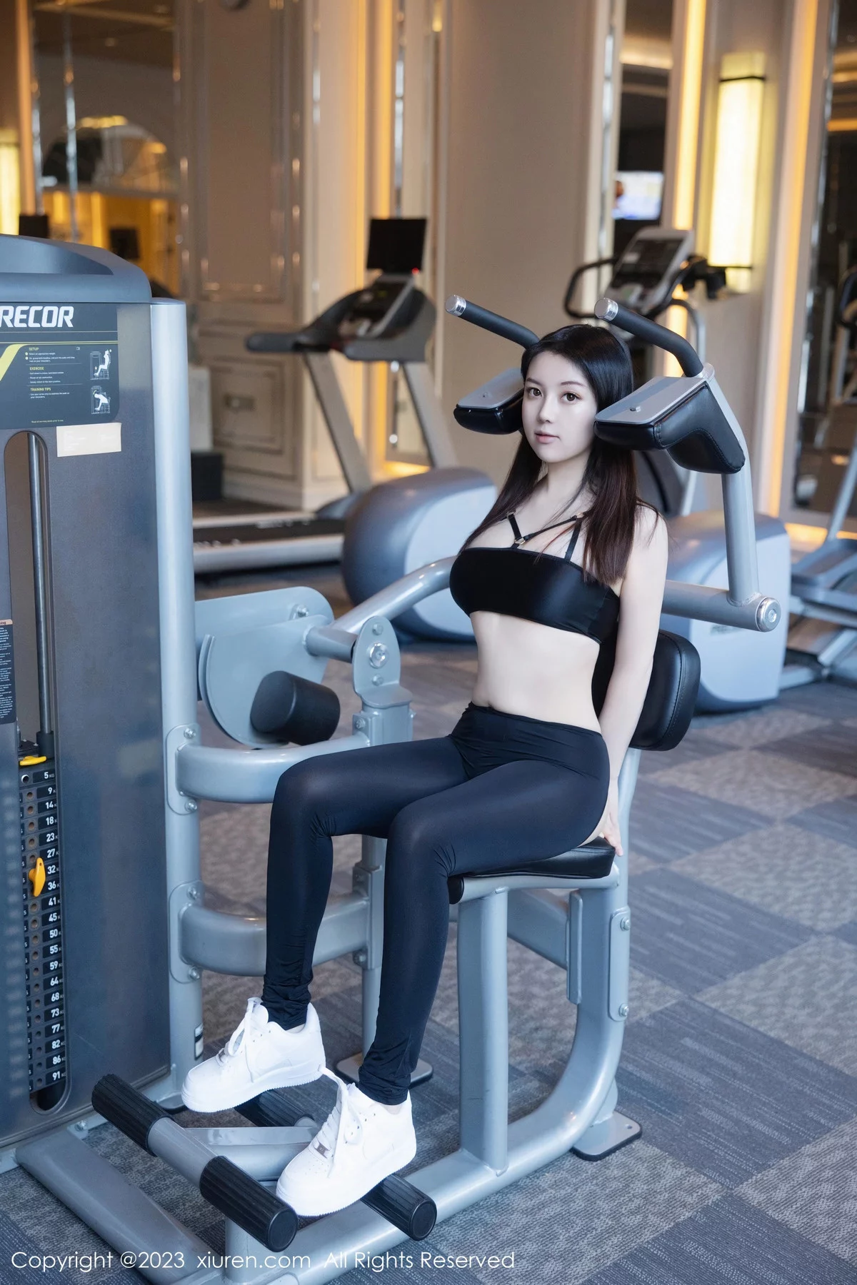 秀人集.com_[XiuRen秀人网]No.7819_模特合集女神豆瓣酱健身所场景性感瑜伽服饰秀完美身材诱惑写真71P