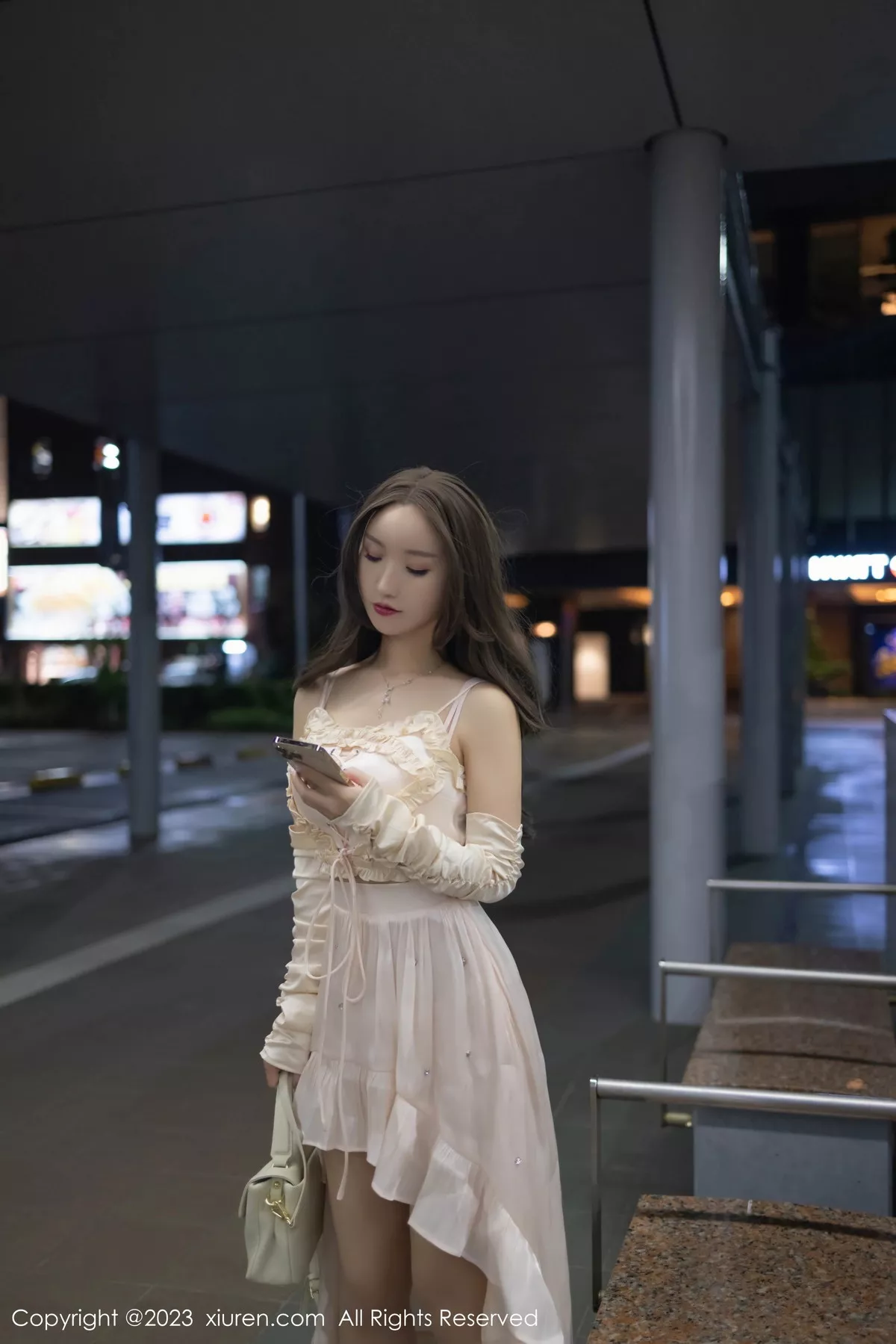 秀人集.com_[XiuRen秀人网]No.7702_模特杏子Yada角色扮演性感米色长裙露米色内衣完美诱惑写真80P