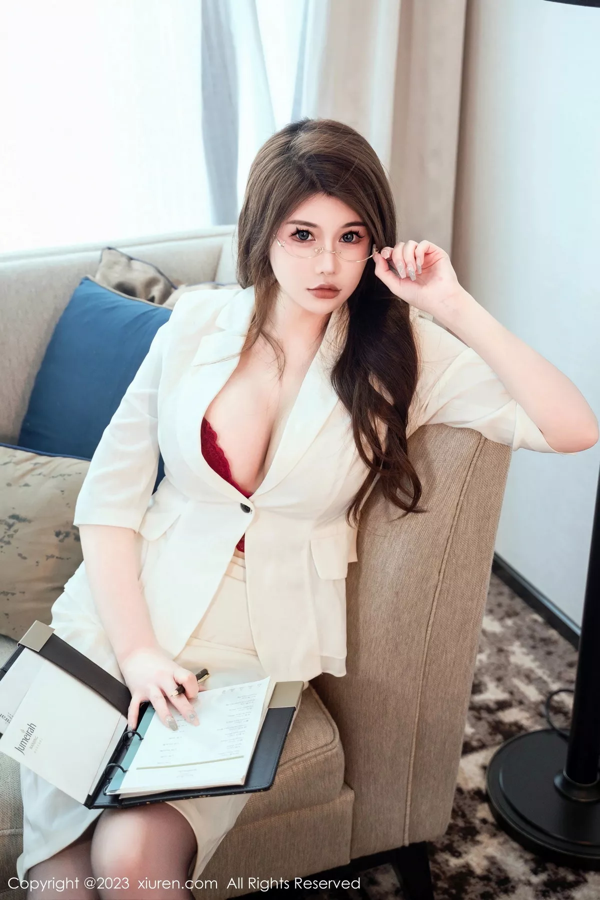 秀人集.com_[XiuRen秀人网]No.7706_模特甜妮性感白色OL西装露红色蕾丝内衣秀丰满身材惹火诱惑写真62P