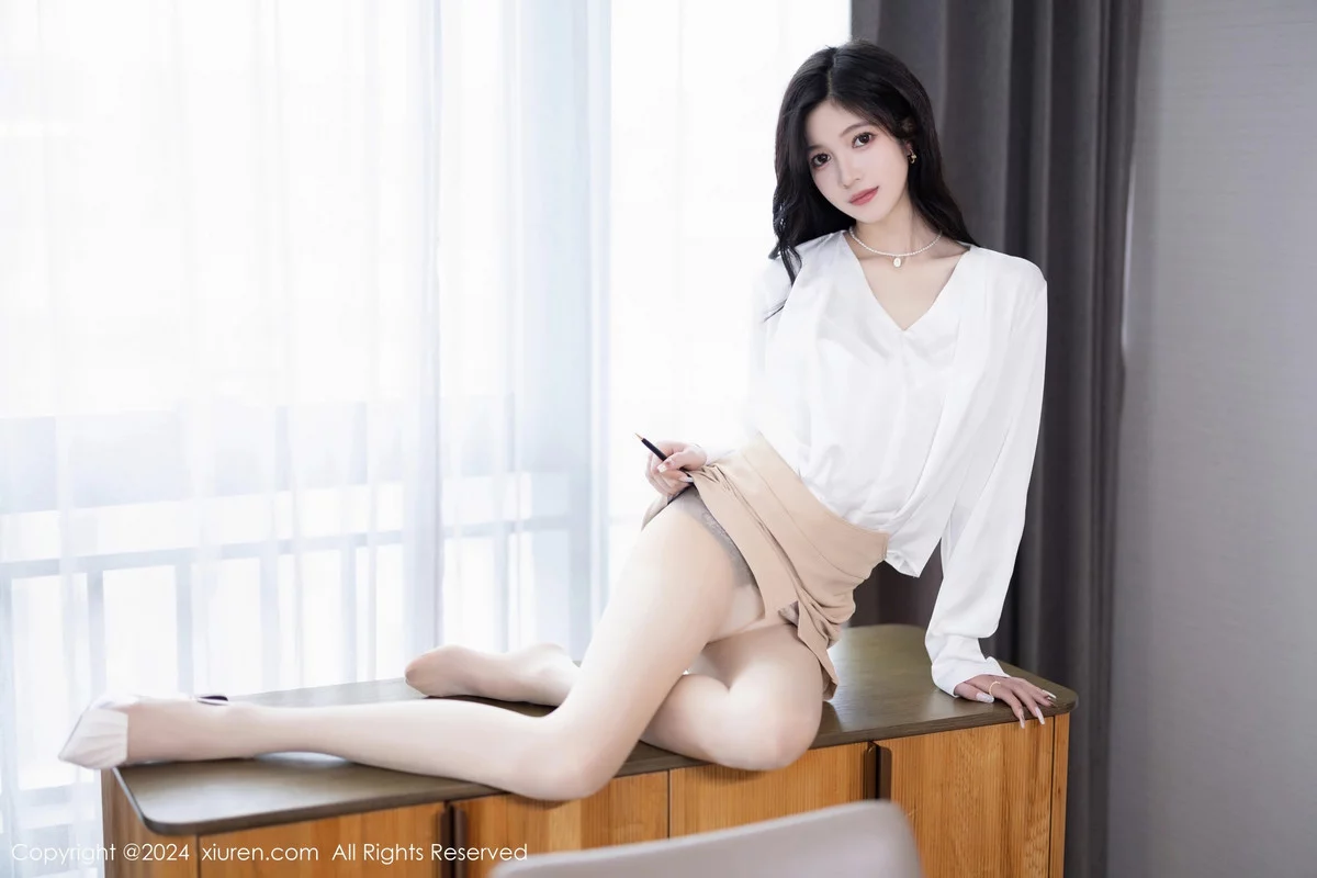 秀人集.com_[XiuRen秀人网]No.7906_模特程程程白上衣配杏色短裙露性感白色内衣秀苗条身材迷人写真82P