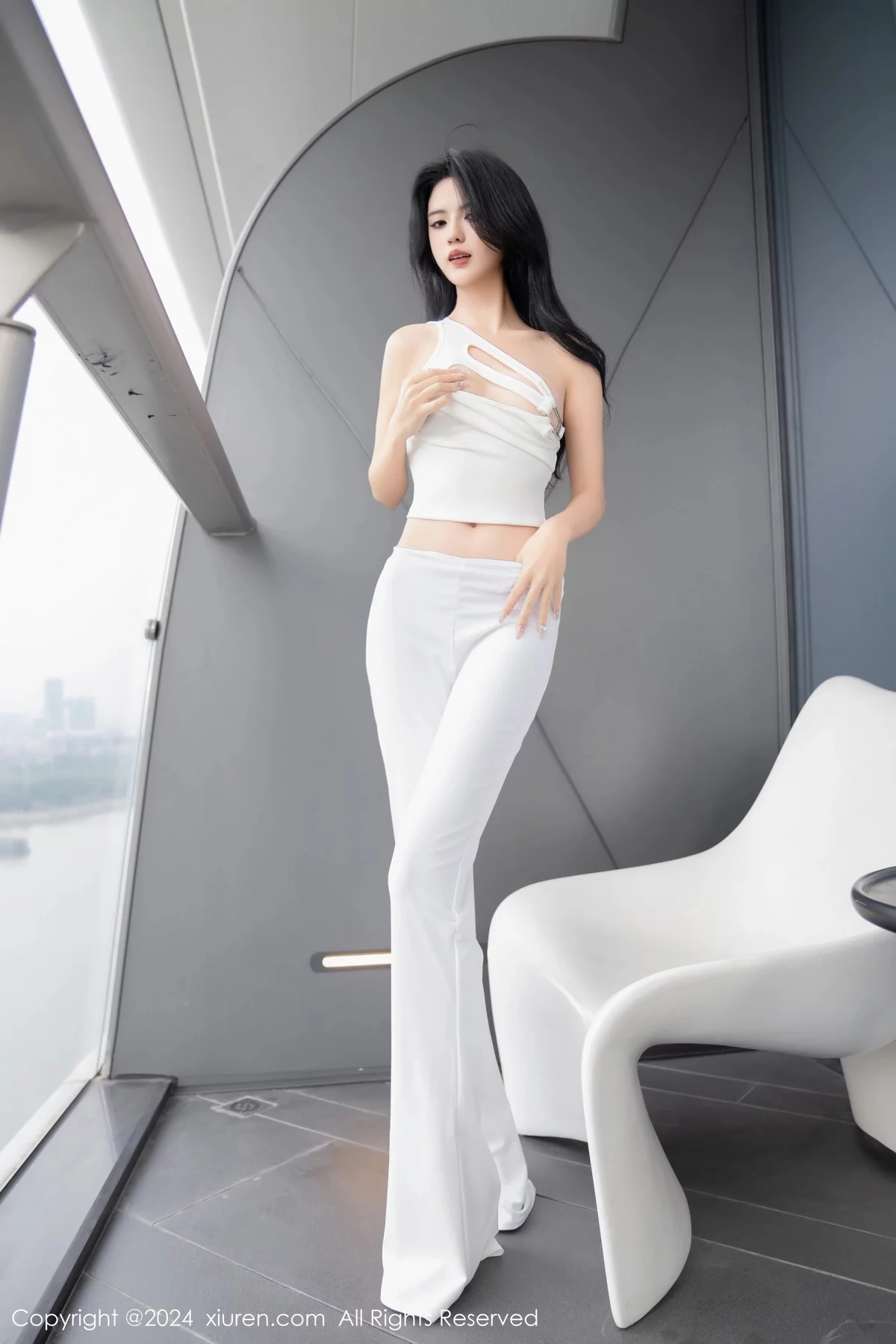 秀人集.com_[XiuRen秀人网]No.7937_模特浅浅Danny性感简约白色套装露白色内衣秀曼妙身姿诱惑写真82P