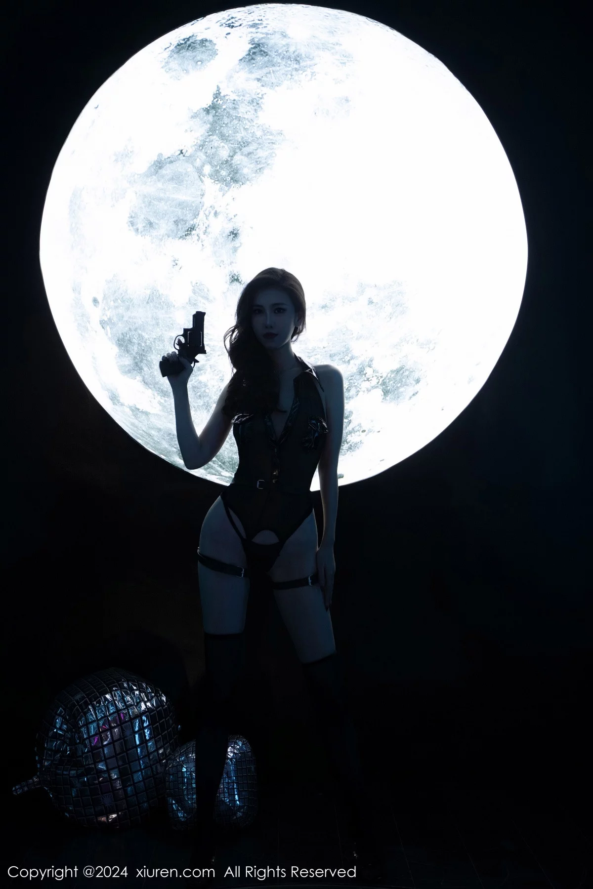 秀人集.com_[XiuRen秀人网]No.7952_模特章芃芃性感黑色薄纱服饰配黑丝袜秀惹火身材极致魅惑写真81P