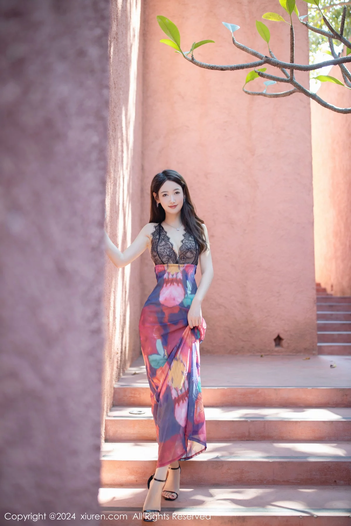 秀人集.com_[XiuRen秀人网]No.7964_模特唐安琪性感拼色连衣长裙露黑色蕾丝内衣秀曼妙身姿诱惑写真80P