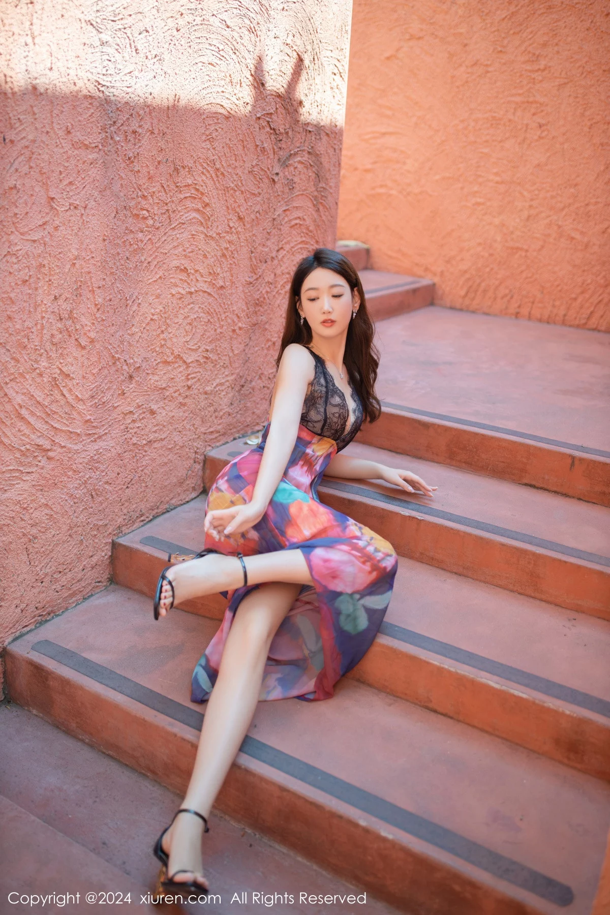 秀人集.com_[XiuRen秀人网]No.7964_模特唐安琪性感拼色连衣长裙露黑色蕾丝内衣秀曼妙身姿诱惑写真80P