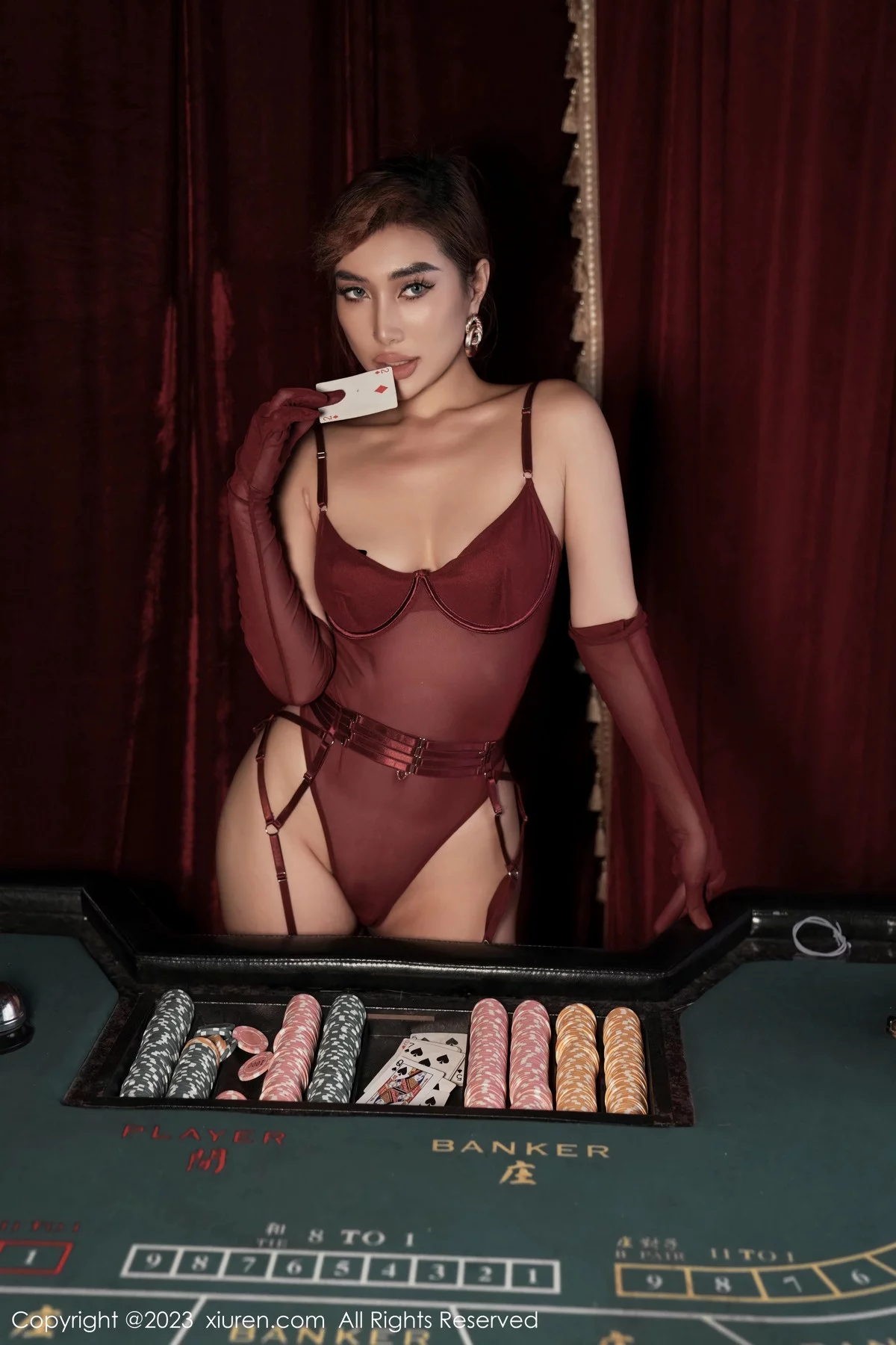 秀人集.com_[XiuRen秀人网]No.7832_模特Mina米娜性感暗红色吊带短裙配黑丝袜秀完美身材诱惑写真83P