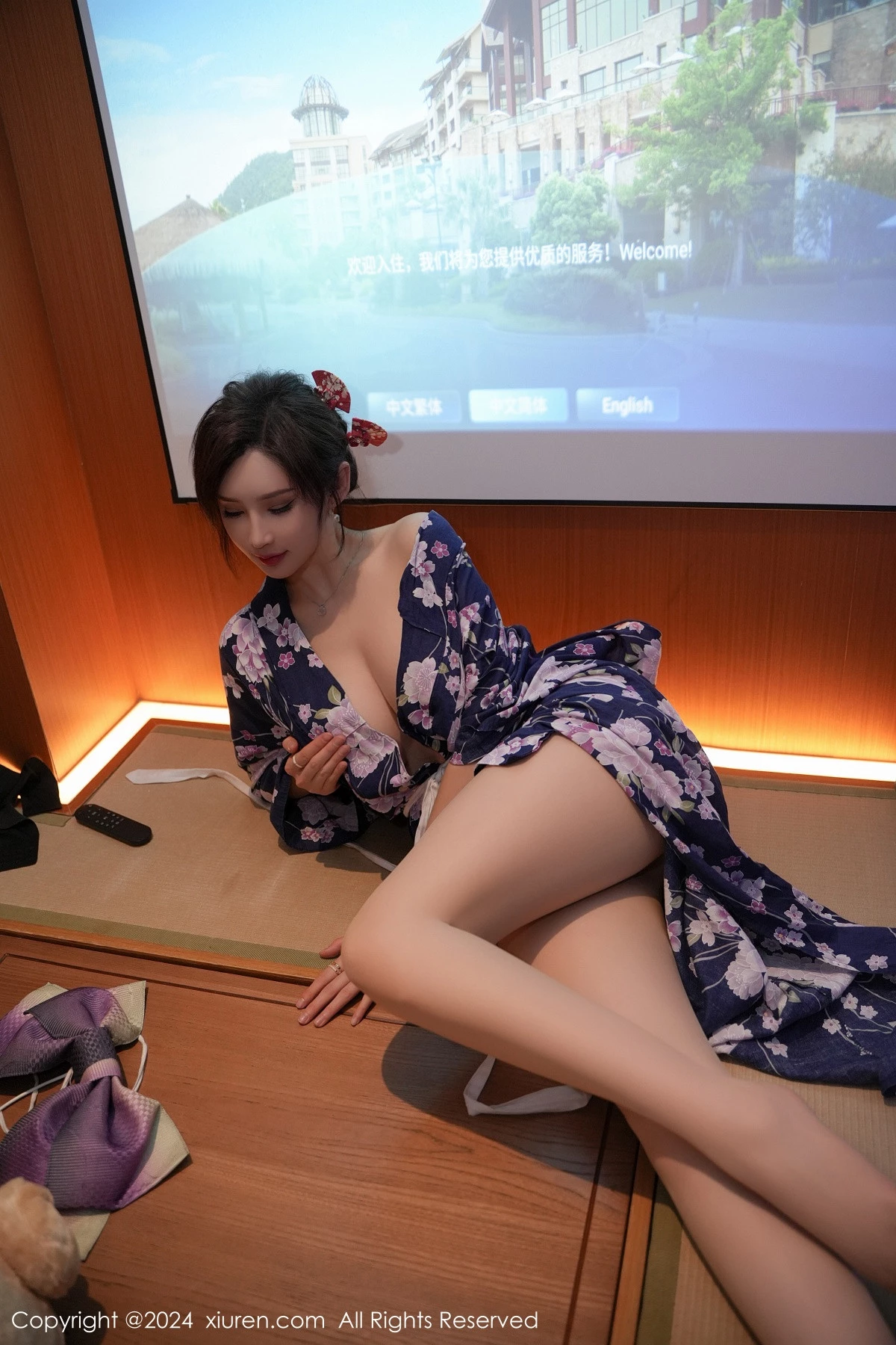 秀人集.com_[XiuRen秀人网]No.7975_女神Carol周妍希深蓝色日式和服配超薄肉丝秀丰满身材诱惑写真70P