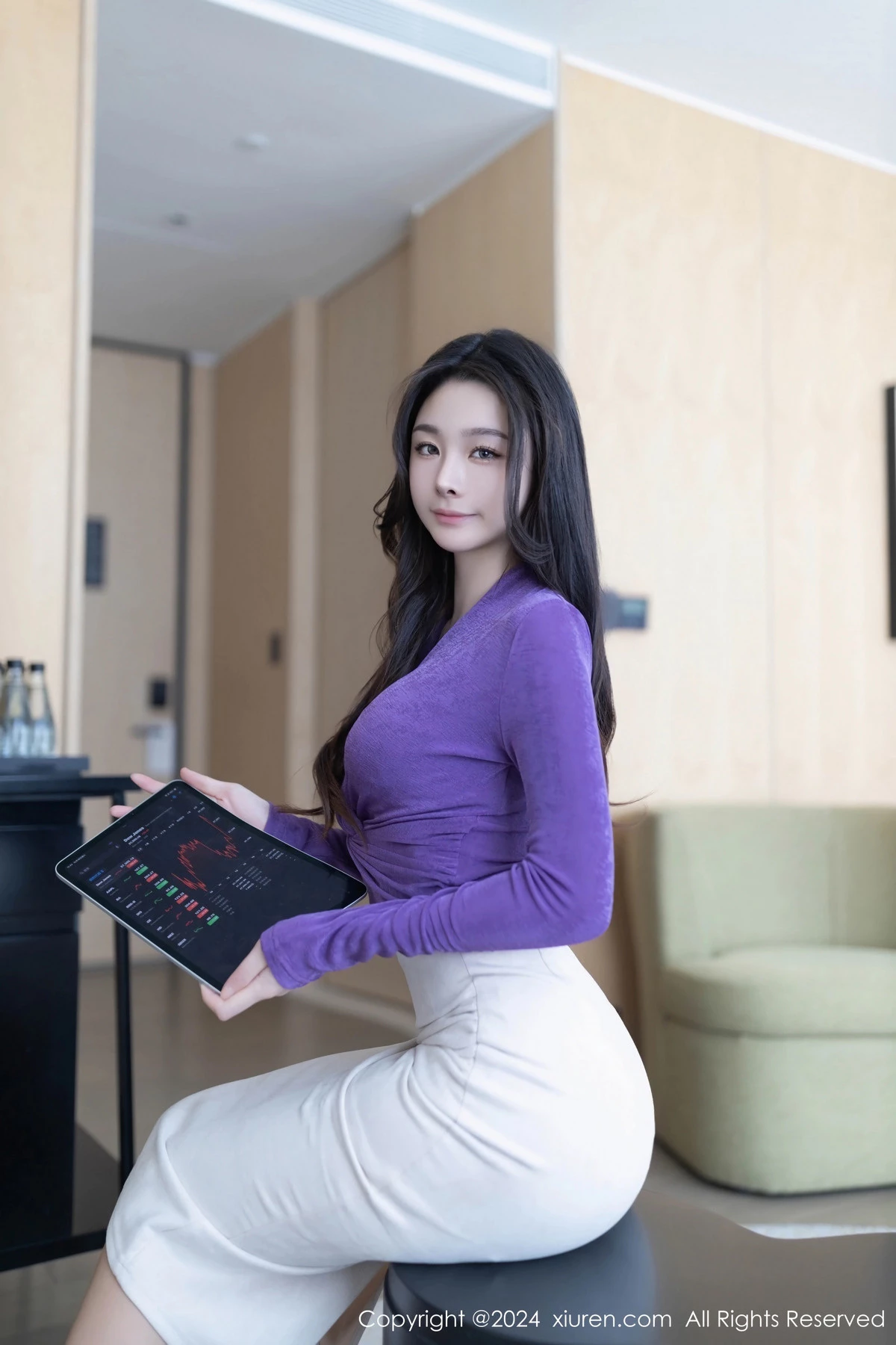 秀人集.com_[XiuRen秀人网]No.7982_模特小逗逗经理角色扮演性感轻透花纹内衣秀曼妙身姿诱惑写真80P