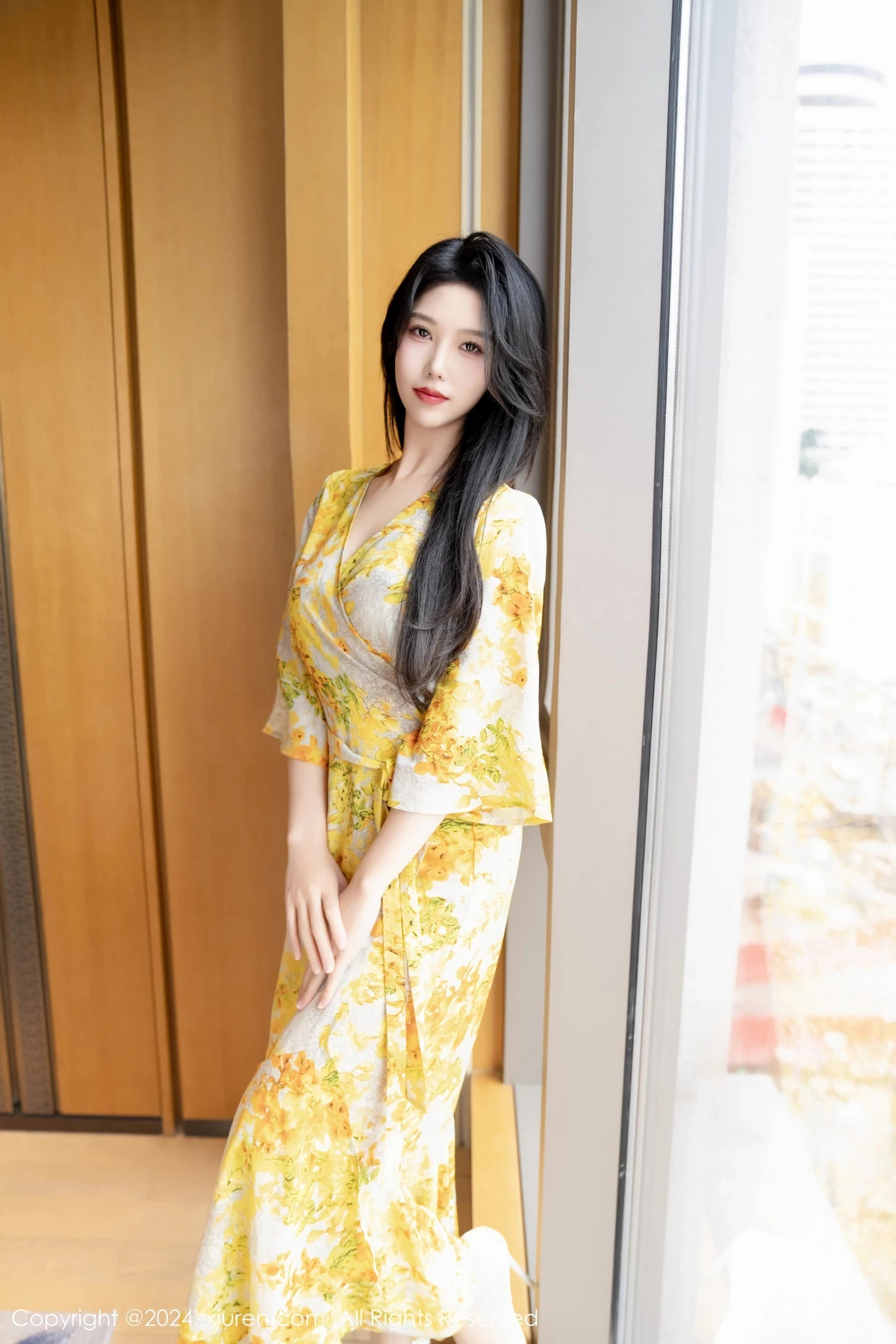 秀人集.com_[XiuRen秀人网]No.7981_模特利世情节拍摄性感黄色连衣裙露白色蕾丝内衣完美诱惑写真99P