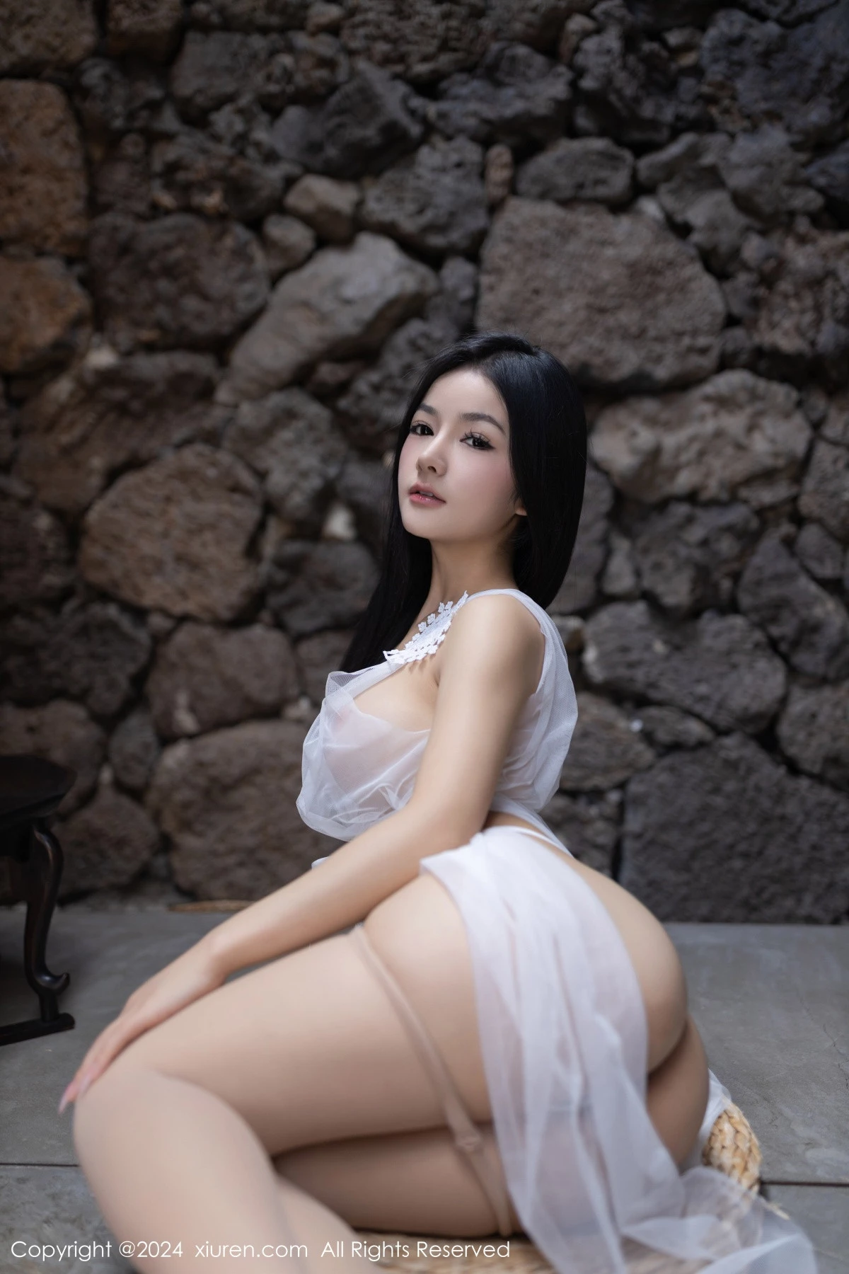 秀人集.com_[XiuRen秀人网]No.8038_模特谭小灵性感白色轻薄连衣短裙配超薄肉丝秀惹火身段诱惑写真80P