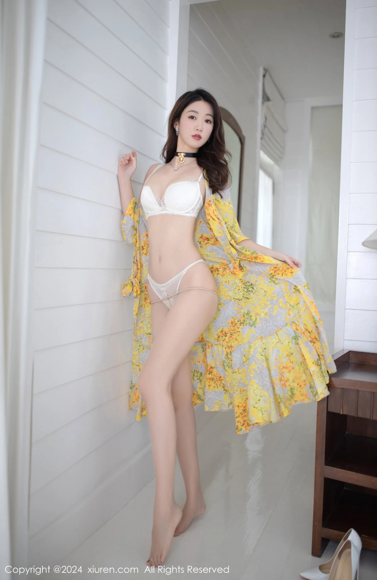 秀人集.com_[XiuRen秀人网]No.8001_模特唐安琪性感黄色长裙露白色蕾丝内衣配原色丝袜迷人诱惑写真80P