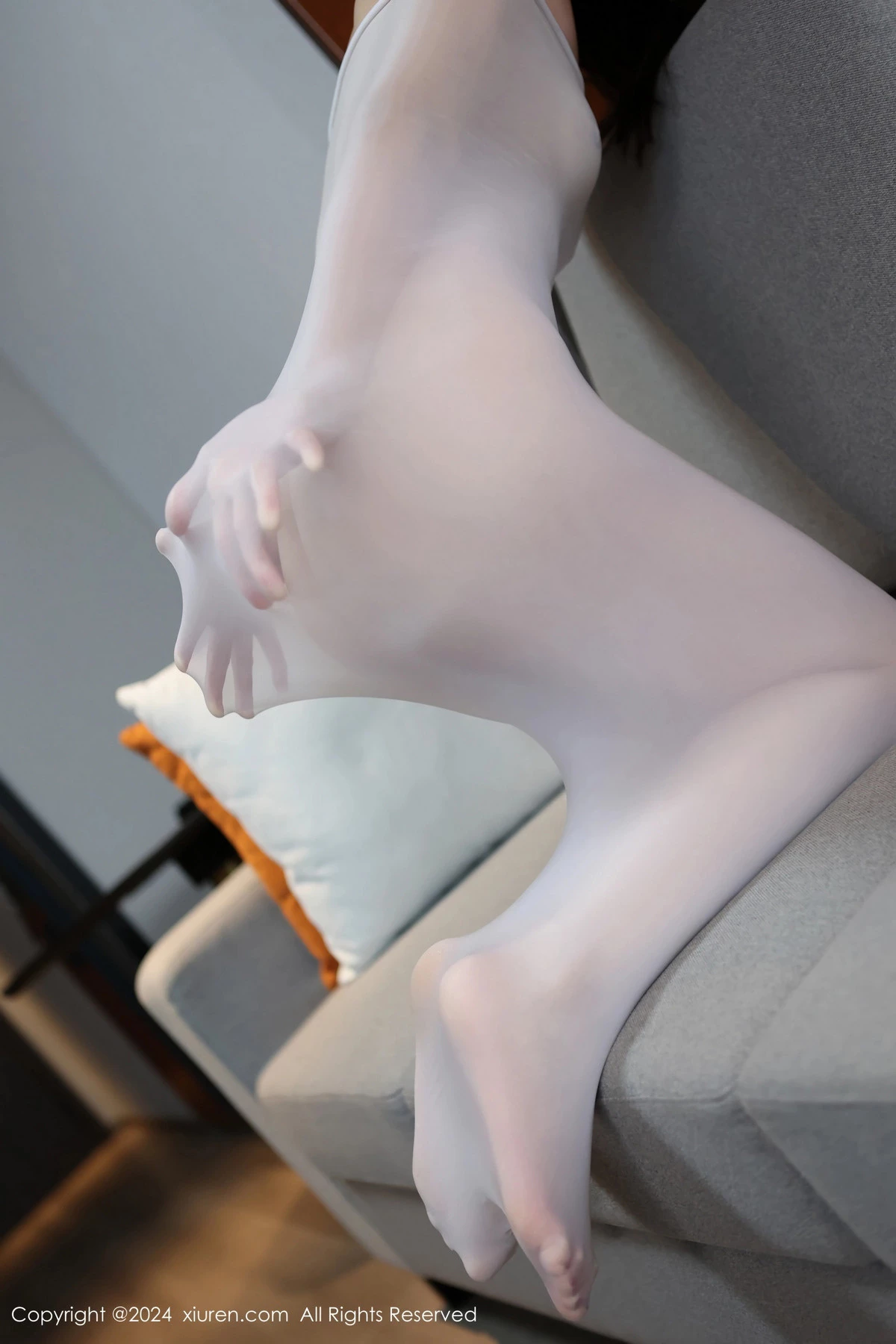 秀人集.com_[XiuRen秀人网]No.8063_模特金tiao性感浅色轻透连体薄纱服饰秀惹火身材极致诱惑写真66P